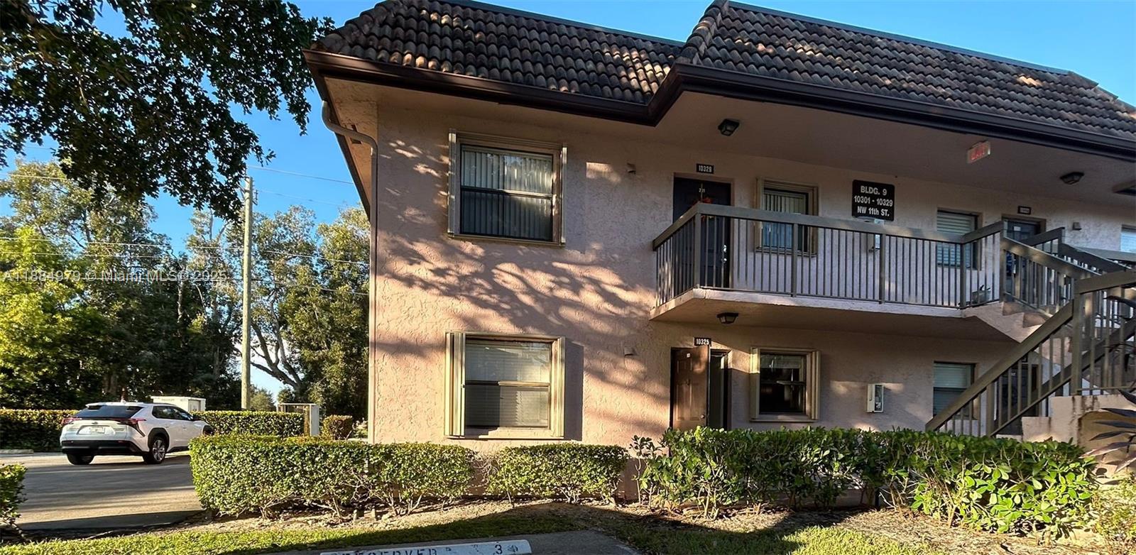 FAIRVIEW AT PEMBROKE POIN - Residential Lease