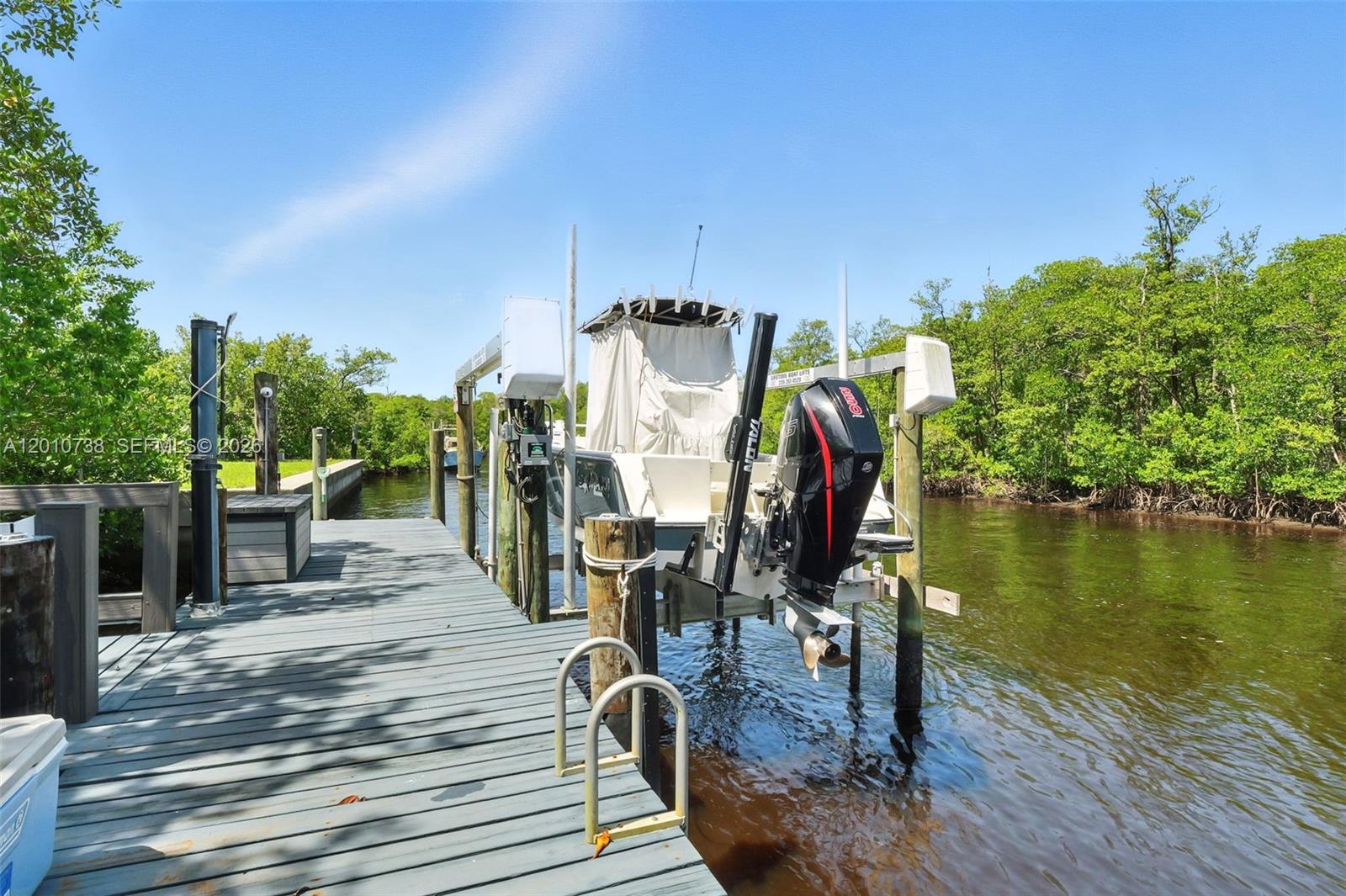 Everglades City - Residential Income