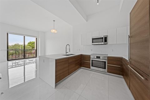 301 Altara Ave 213 Coral Gables FL 33146