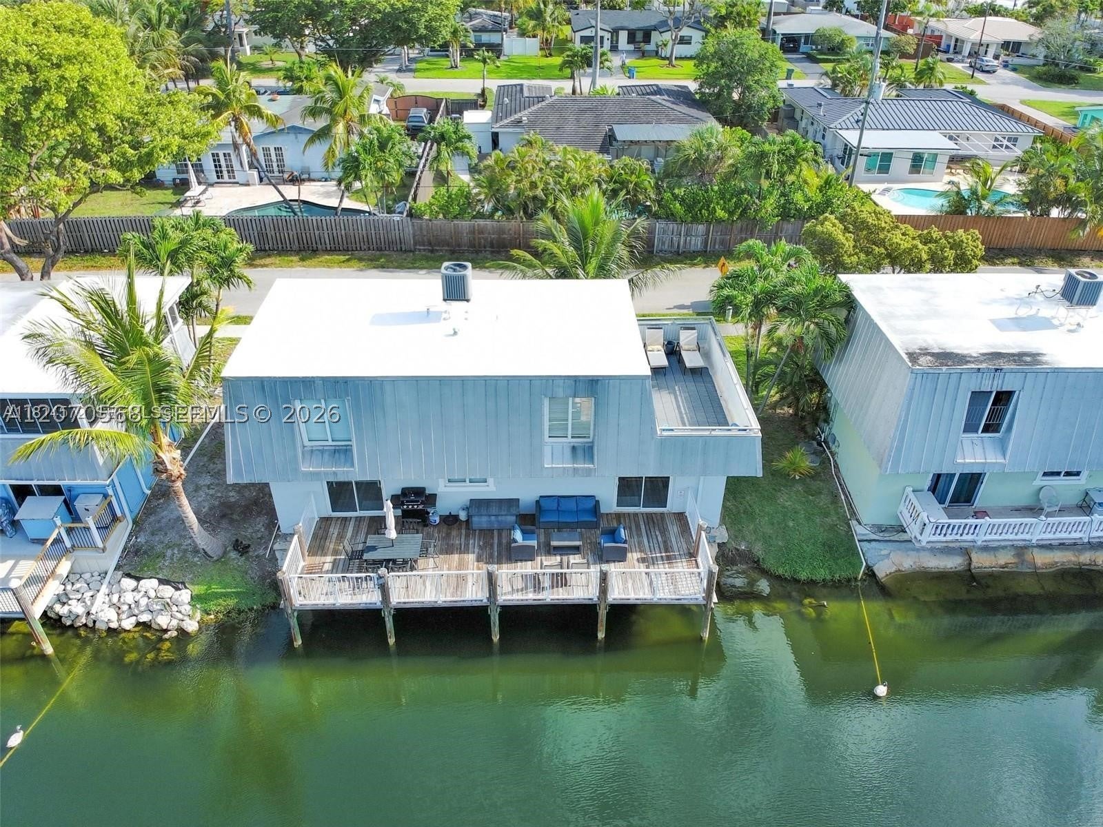 1370 NE 40th Dr