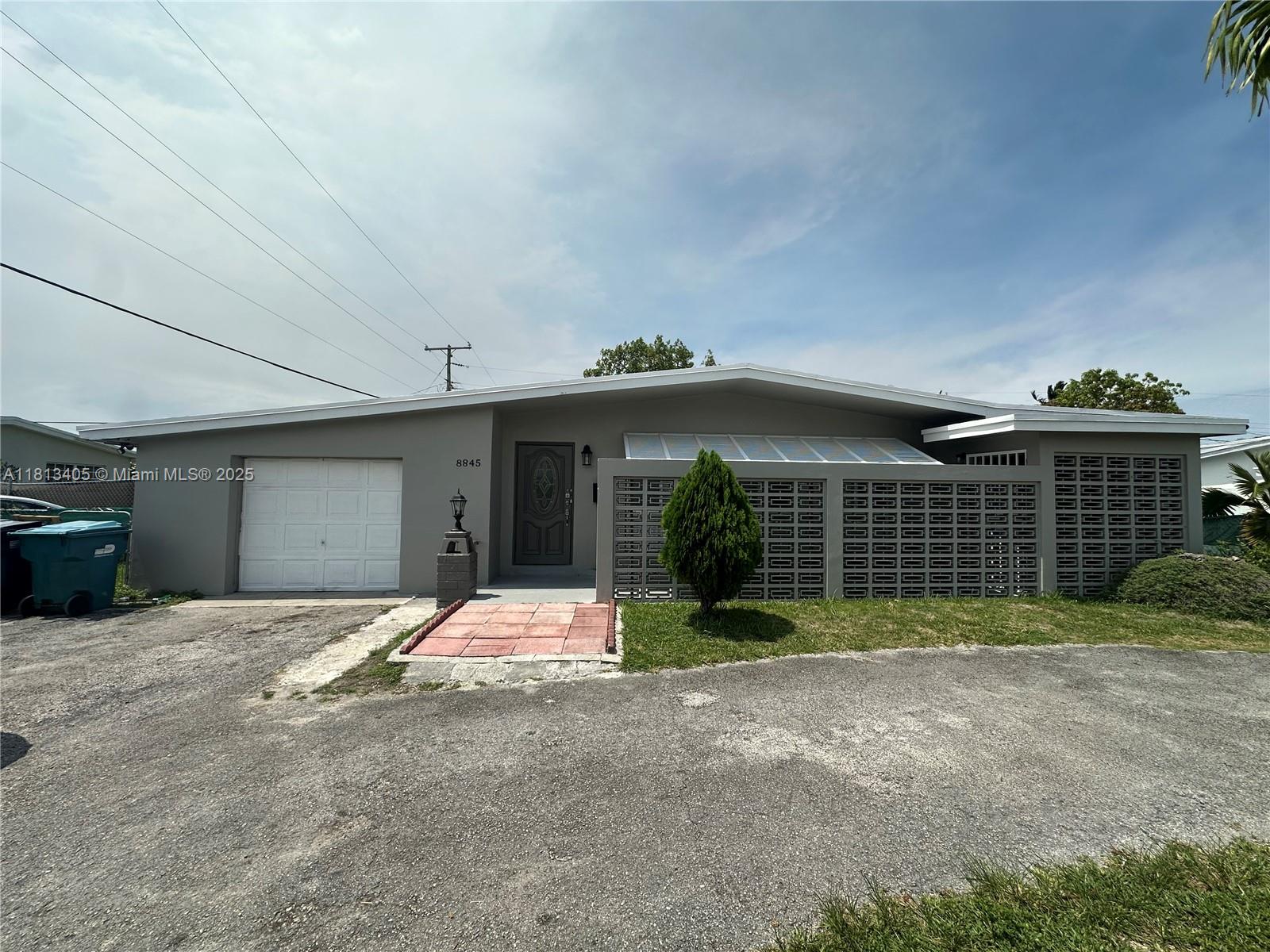 8845 Sw 21st Ter, Miami, Broward County, Florida - 4 Bedrooms  
2 Bathrooms - 