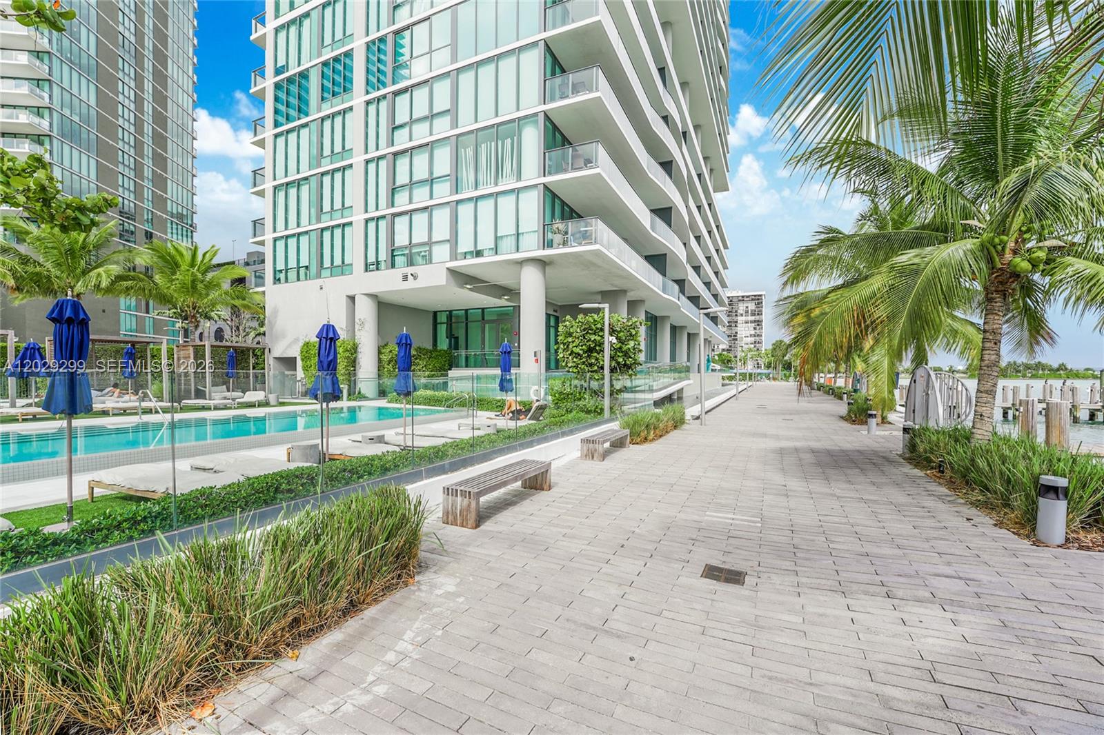 ONE PARAISO CONDO - Residential