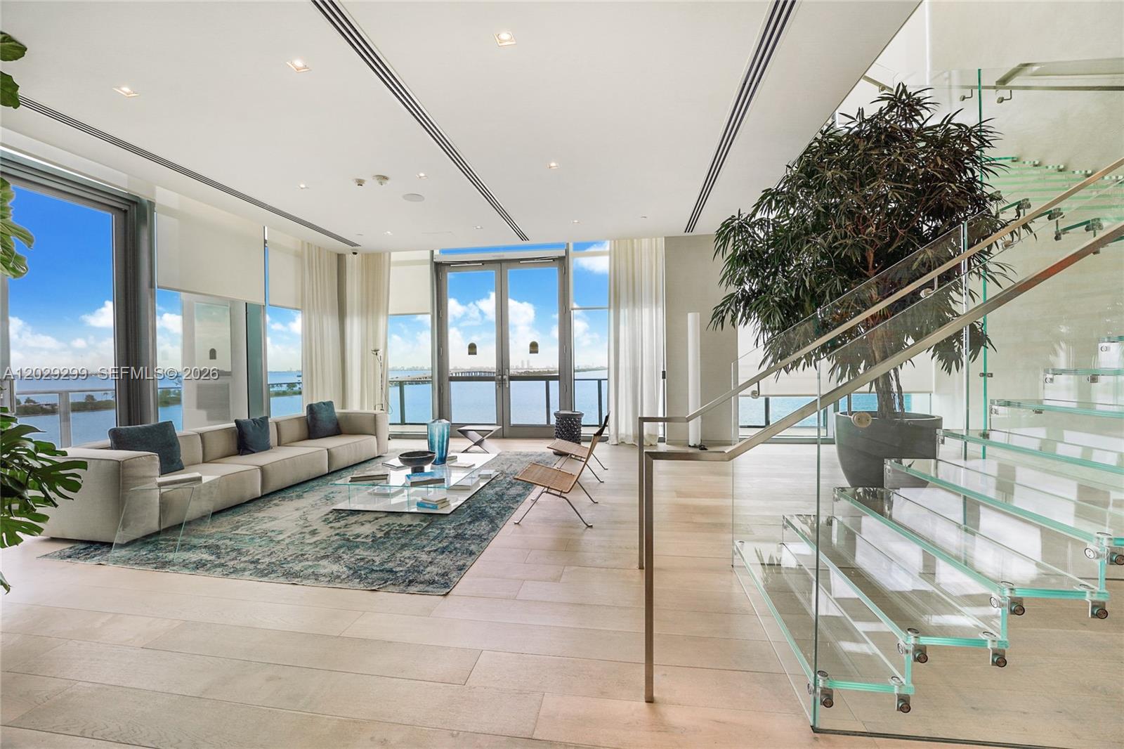 ONE PARAISO CONDO - Residential