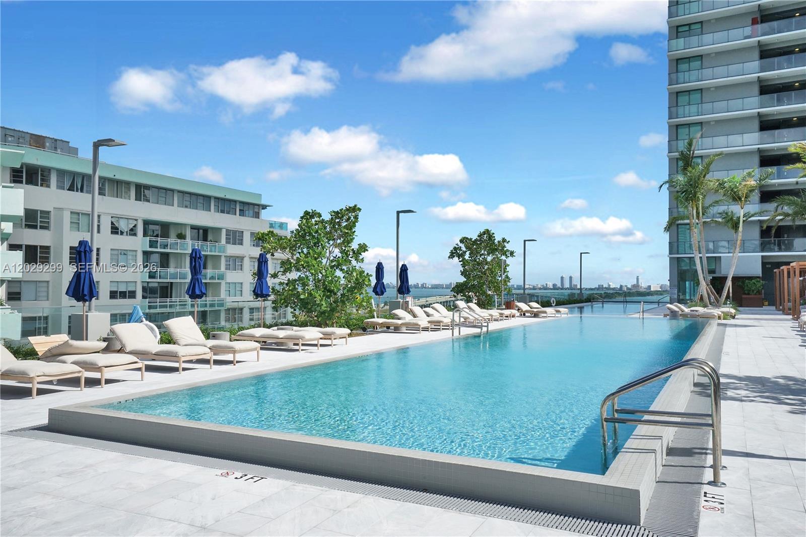 ONE PARAISO CONDO - Residential