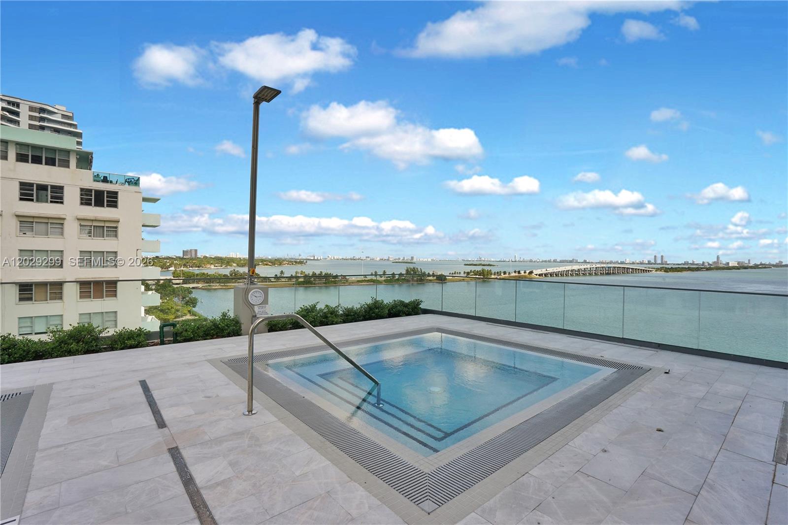 ONE PARAISO CONDO - Residential