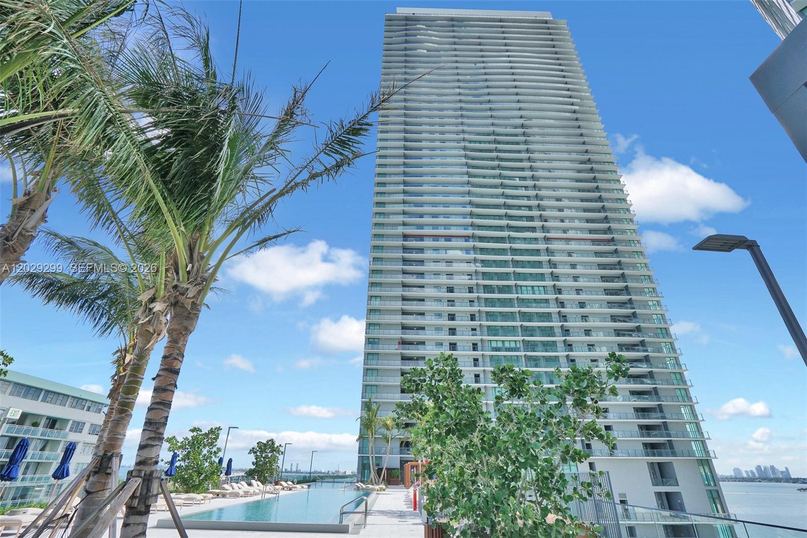 ONE PARAISO CONDO - Residential