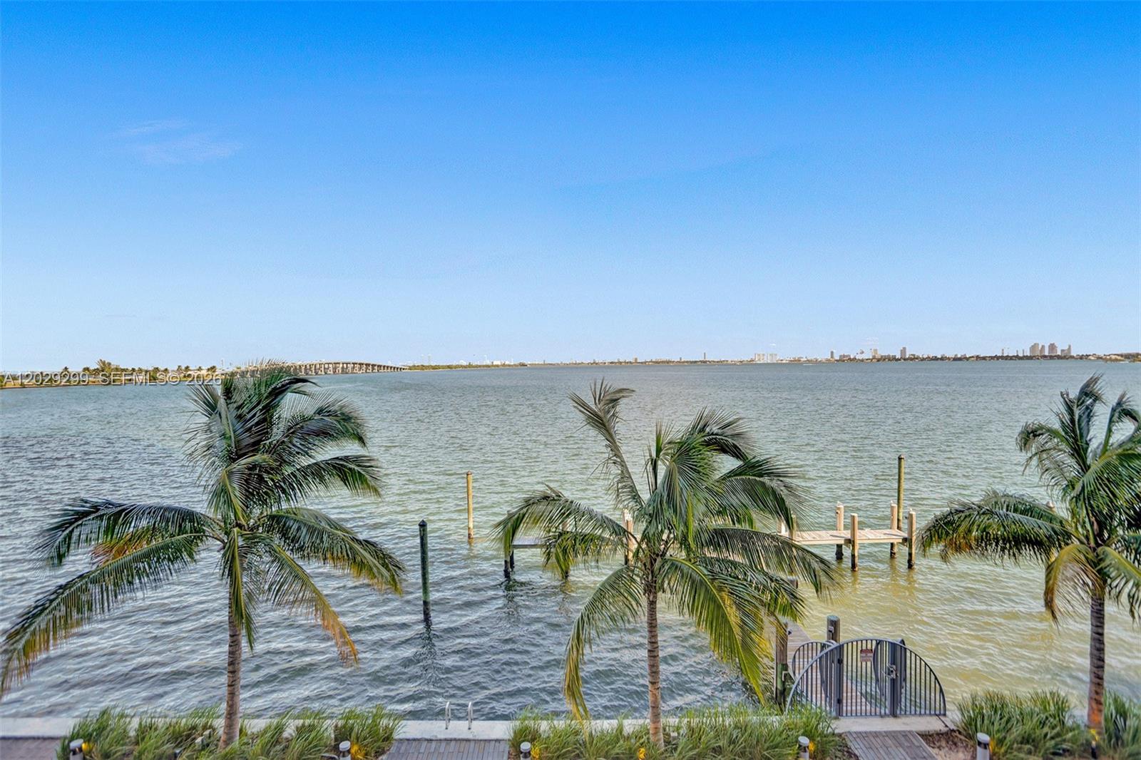 ONE PARAISO CONDO - Residential