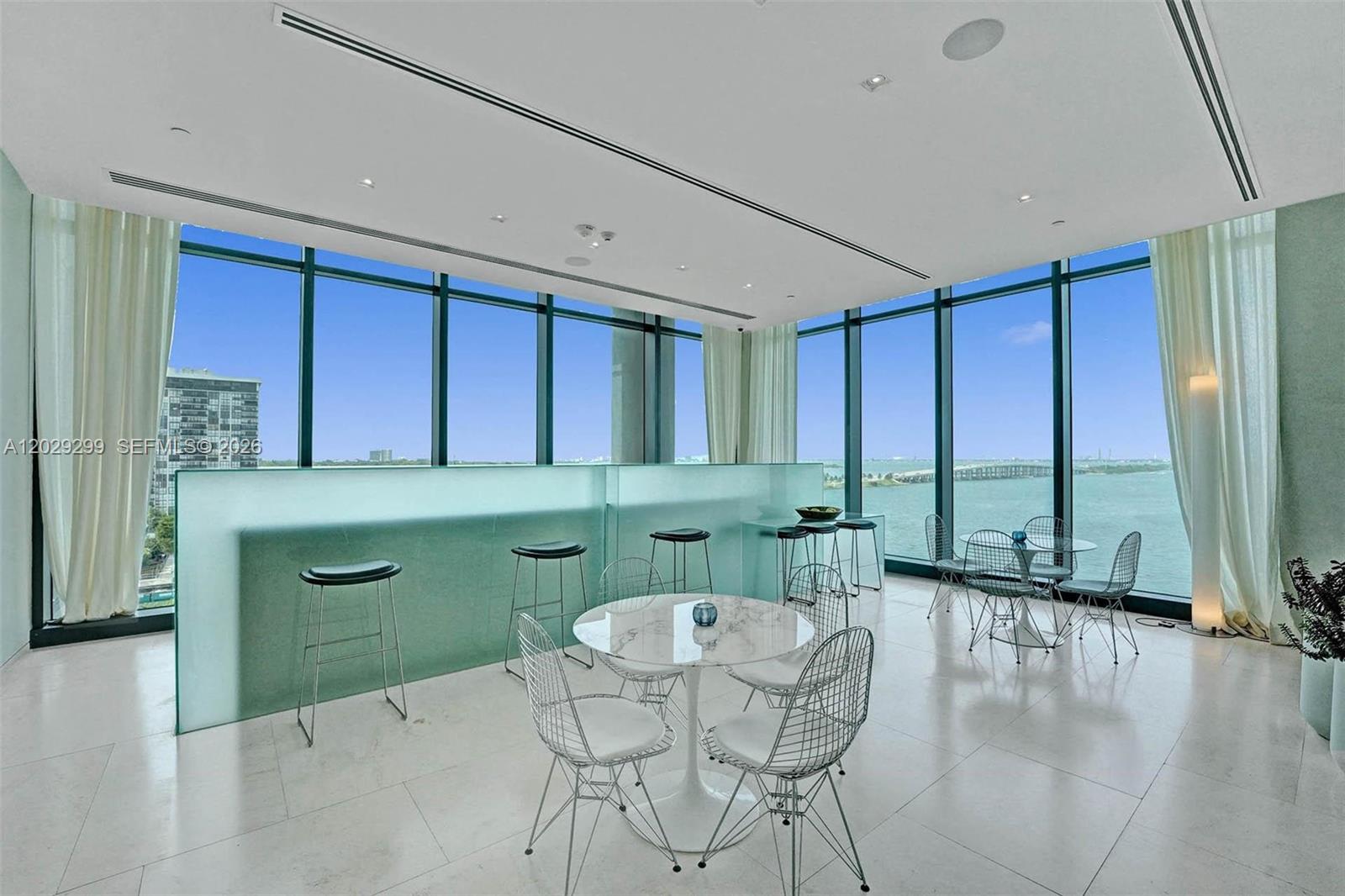 ONE PARAISO CONDO - Residential