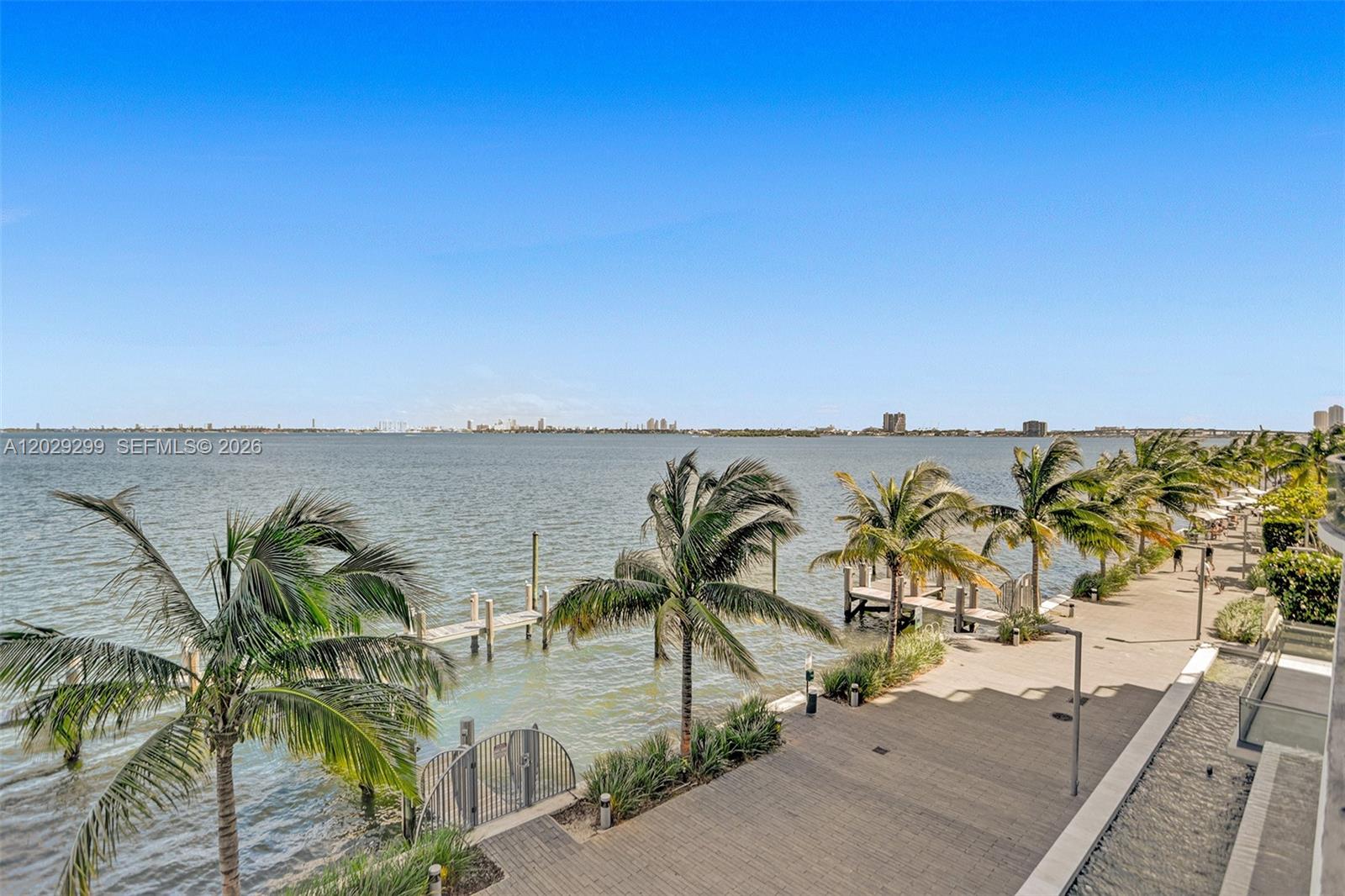 ONE PARAISO CONDO - Residential