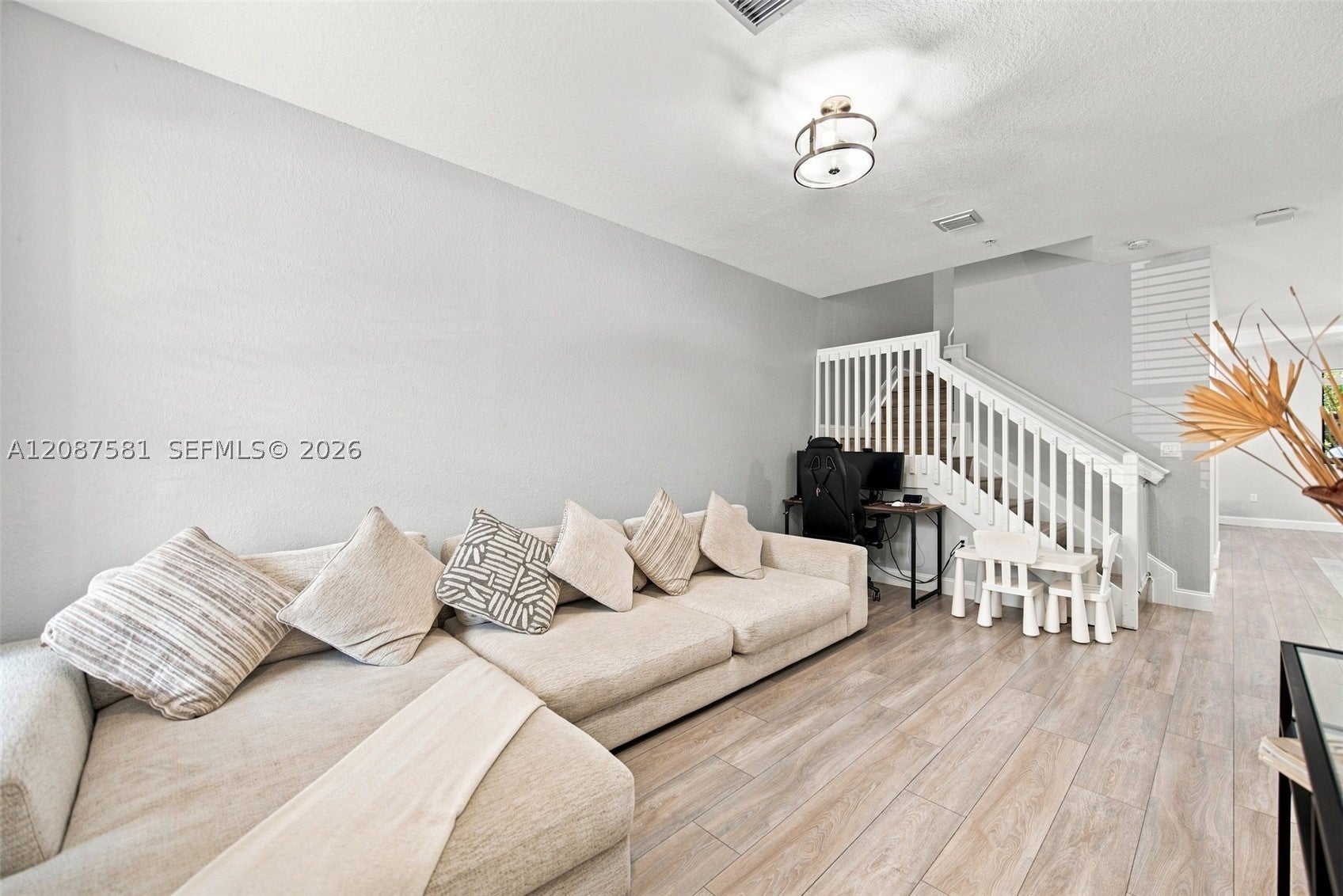 156 SW 185th Way