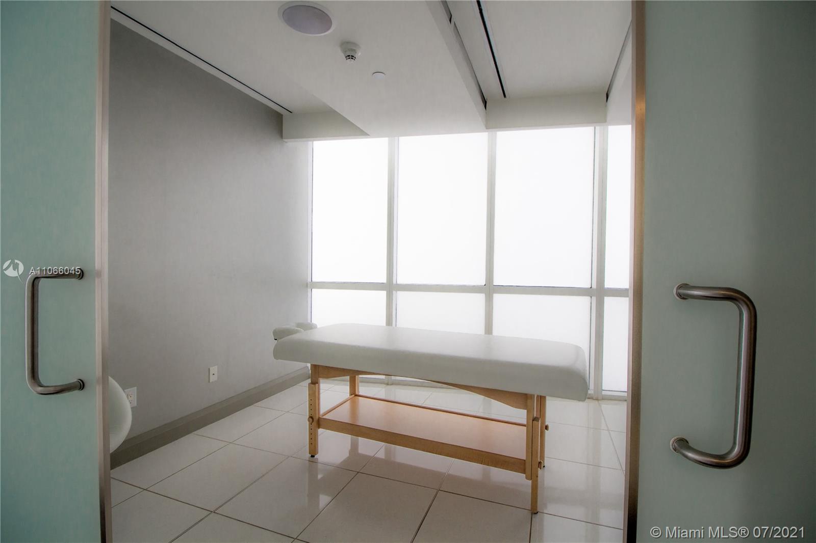 Trump Royale - Residential