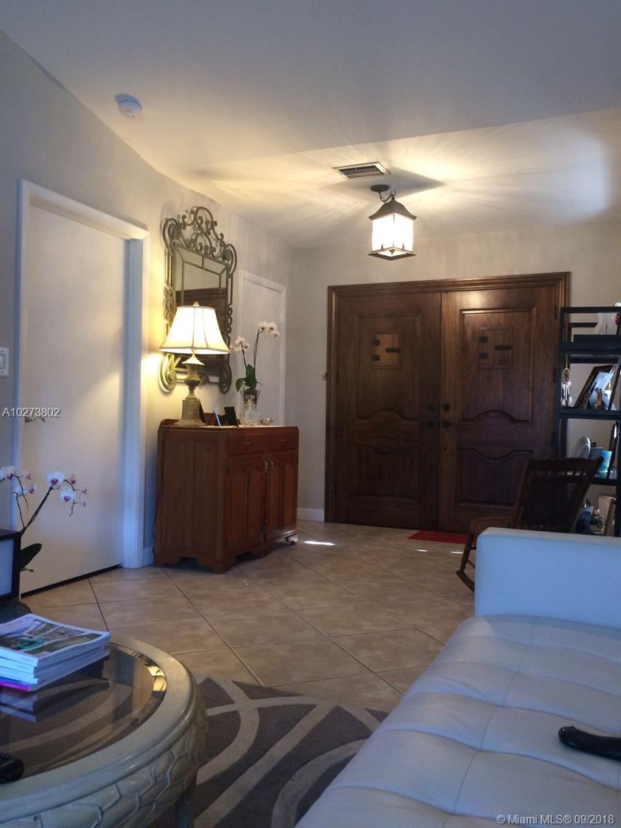 HITCHENS ESTATES PB 113-5 - Residential