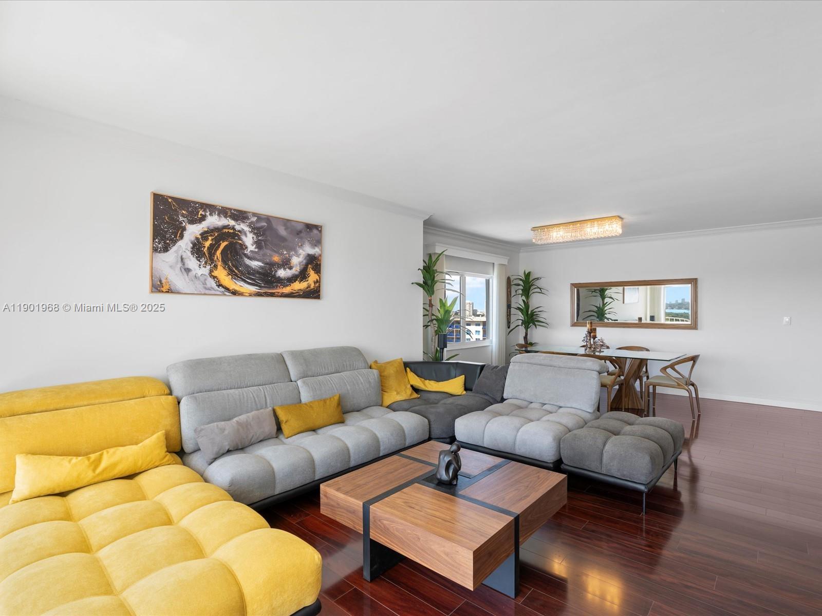 ARLEN HOUSE WEST CONDO - Residential