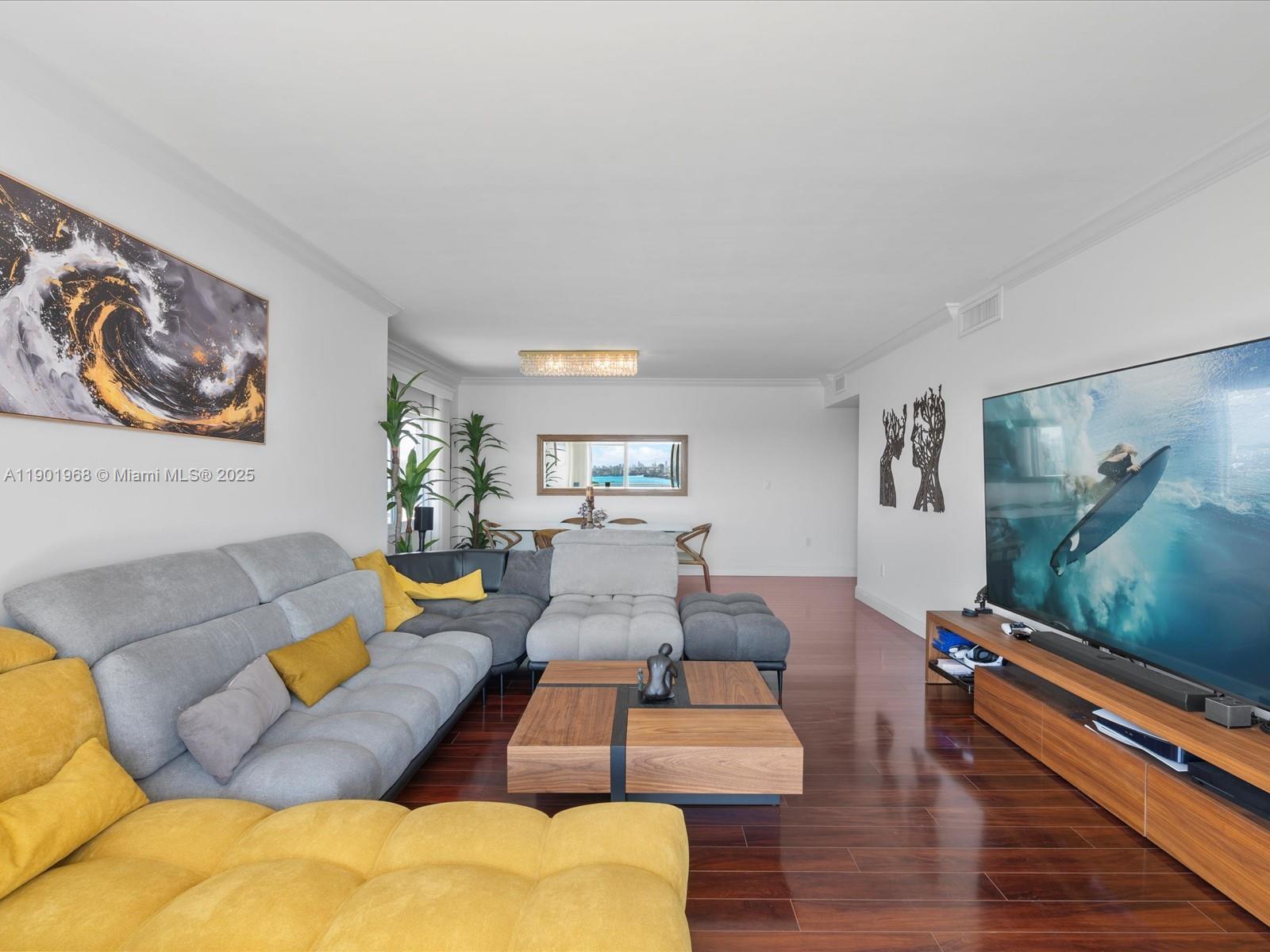 ARLEN HOUSE WEST CONDO - Residential