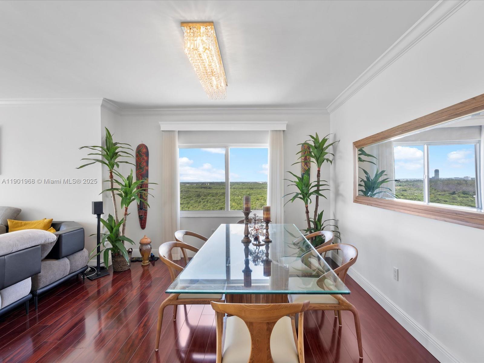 ARLEN HOUSE WEST CONDO - Residential