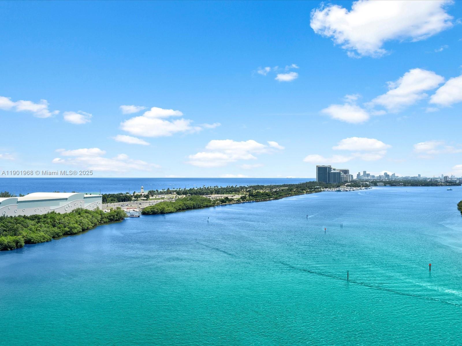 ARLEN HOUSE WEST CONDO - Residential