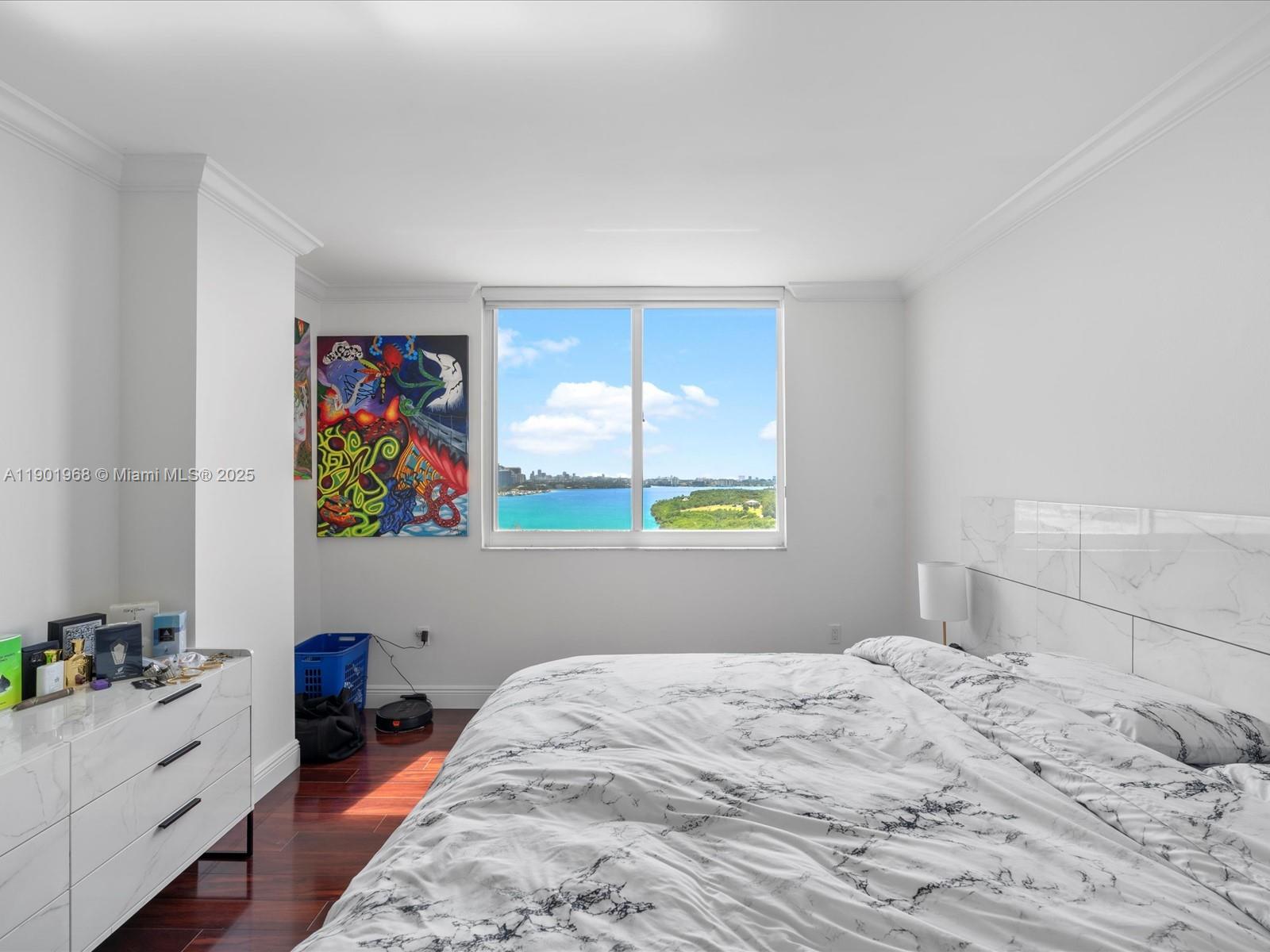 ARLEN HOUSE WEST CONDO - Residential