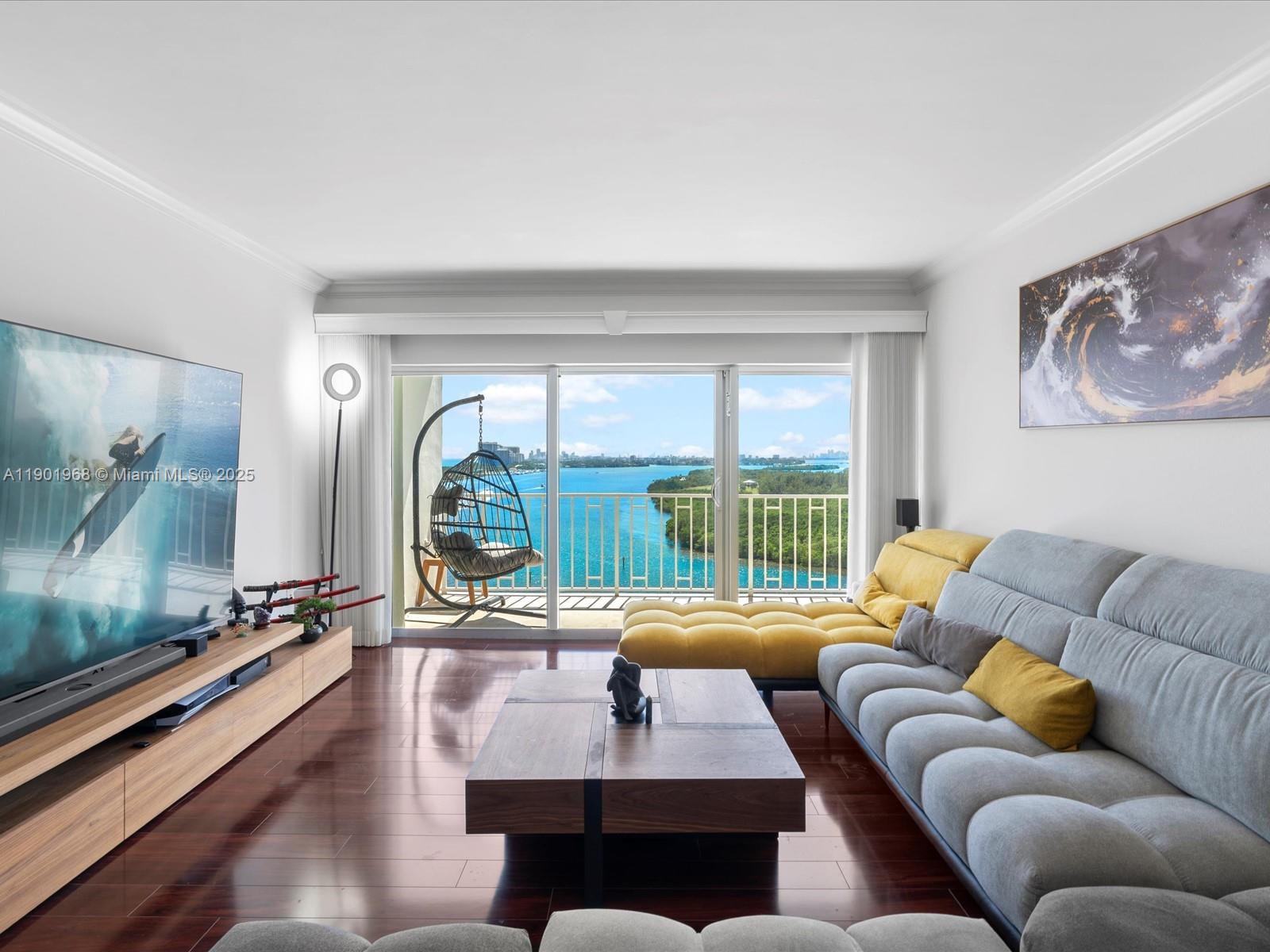 ARLEN HOUSE WEST CONDO - Residential