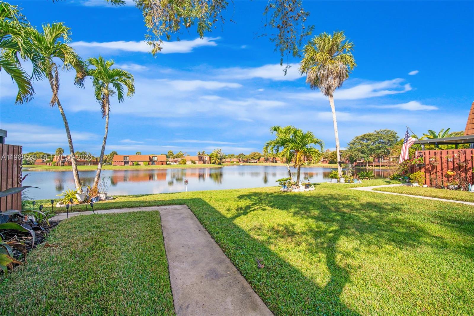 C H E ACRES - Residential