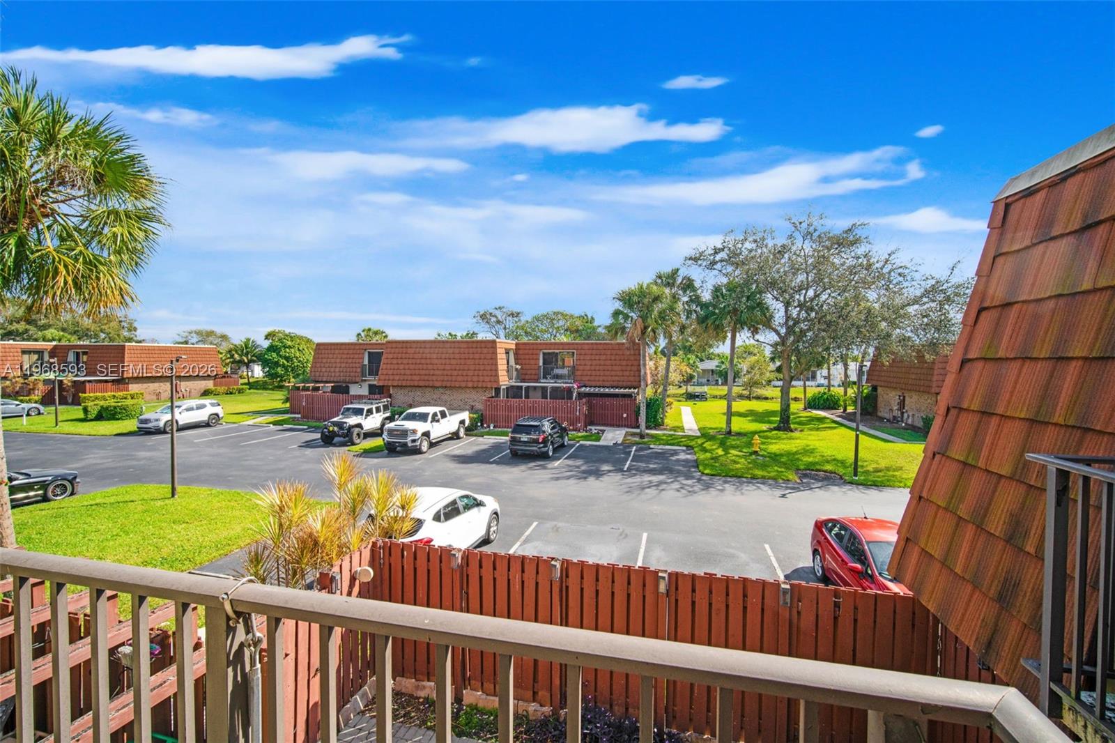 C H E ACRES - Residential