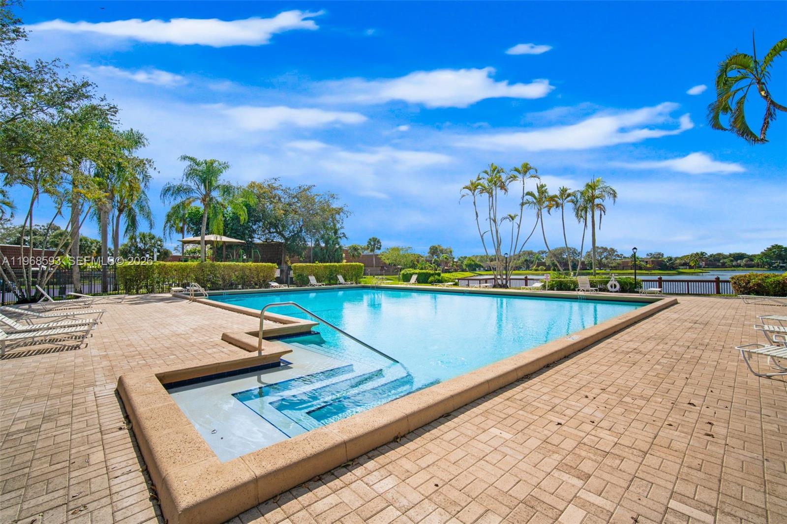 C H E ACRES - Residential