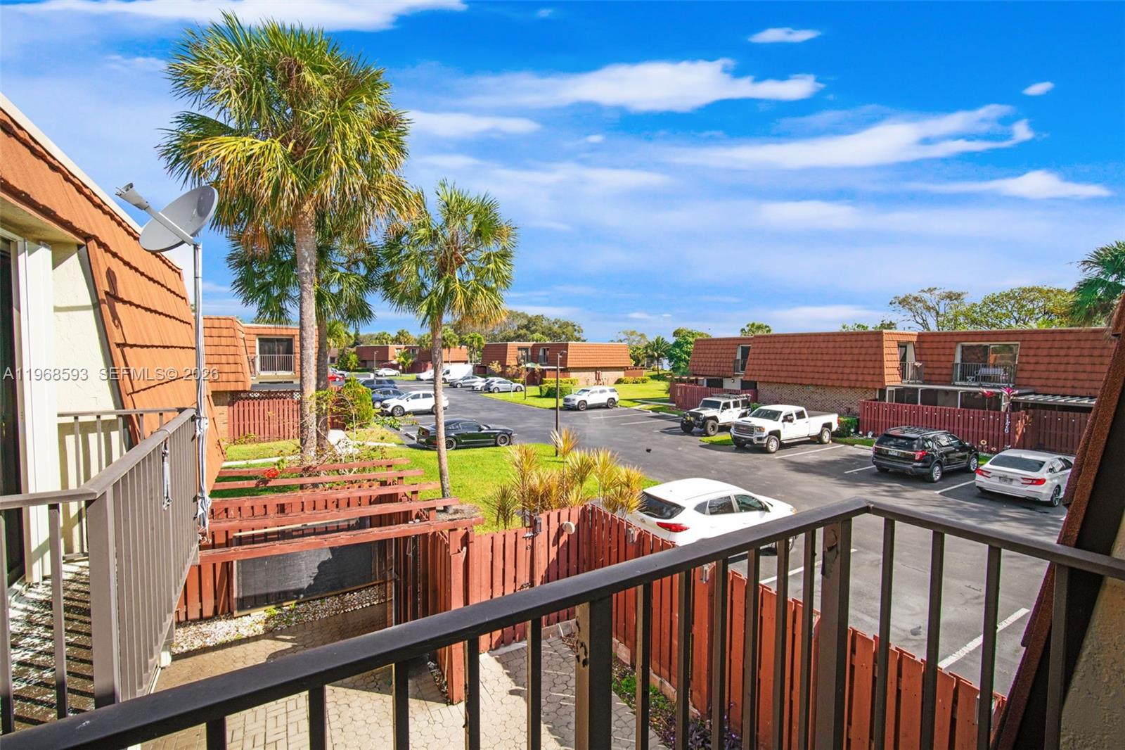 C H E ACRES - Residential