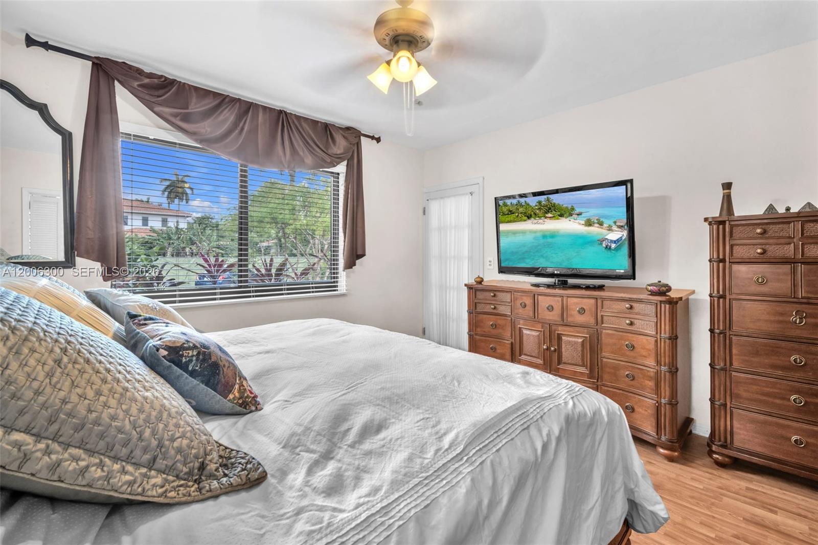 NORTH BAY ISLAND - Residential