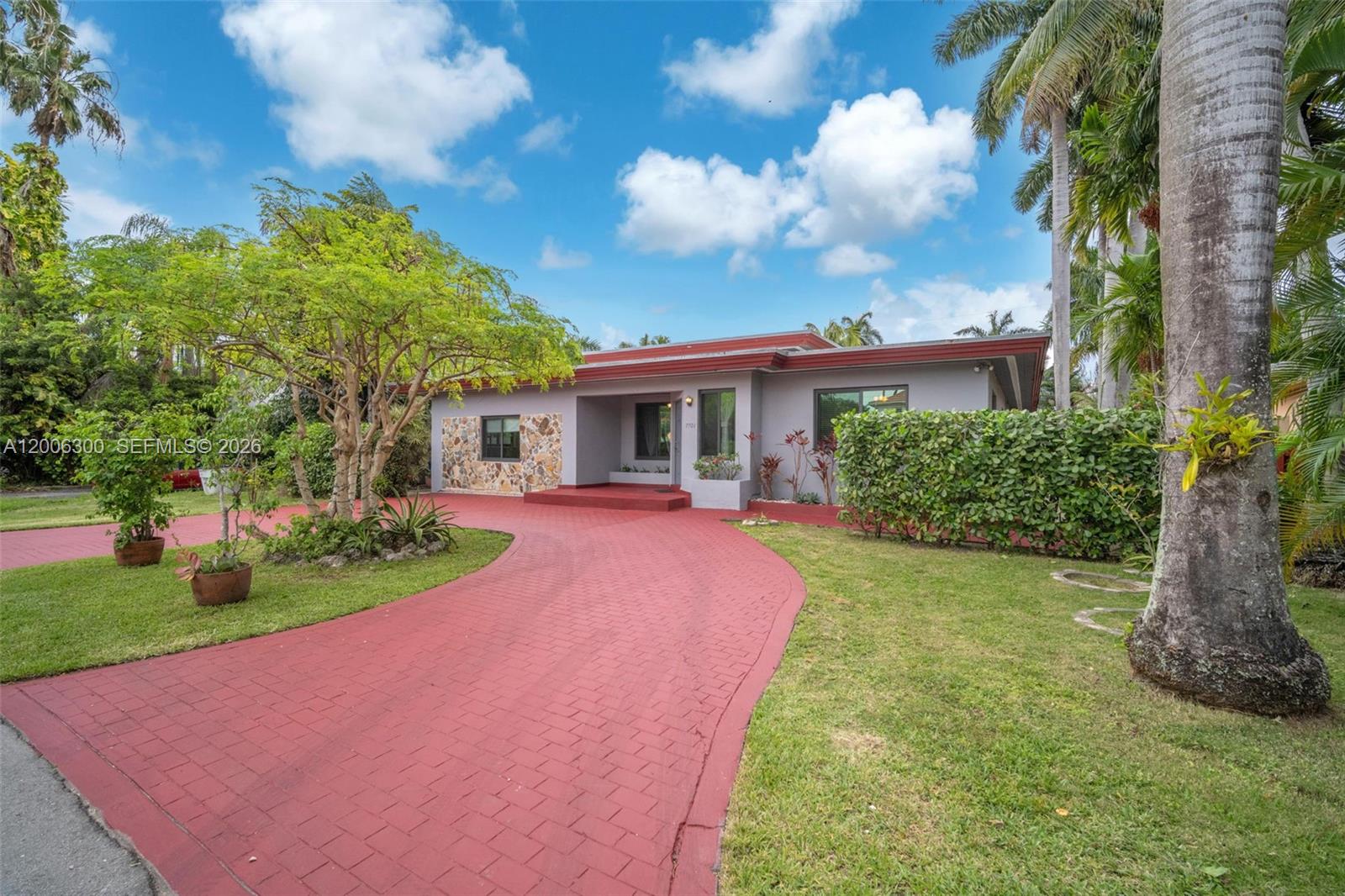 NORTH BAY ISLAND - Residential