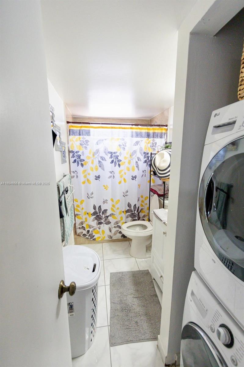 ABBOTT GARDENS CONDO - Residential Lease