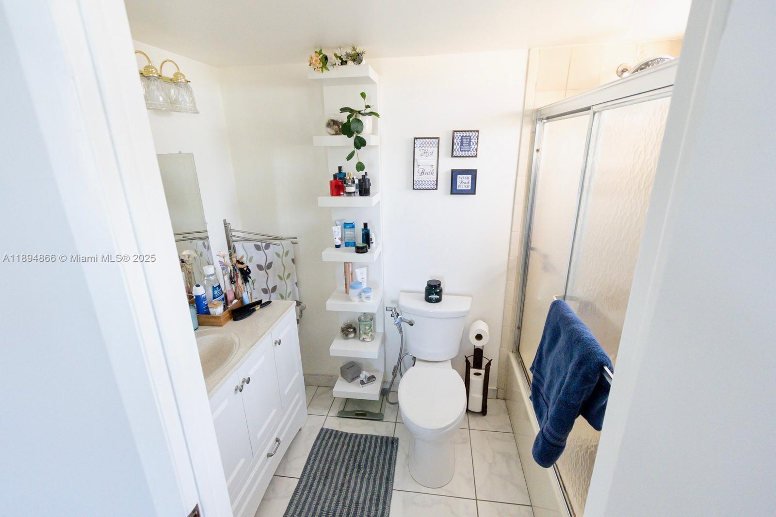 ABBOTT GARDENS CONDO - Residential Lease
