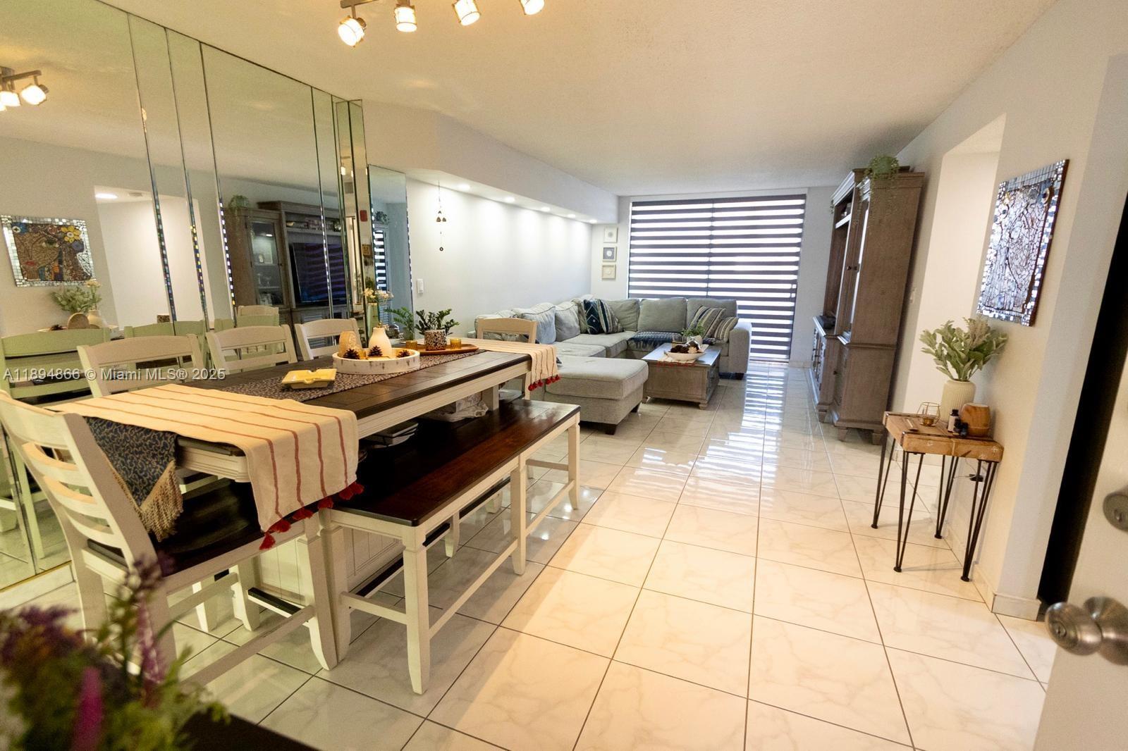 ABBOTT GARDENS CONDO - Residential Lease