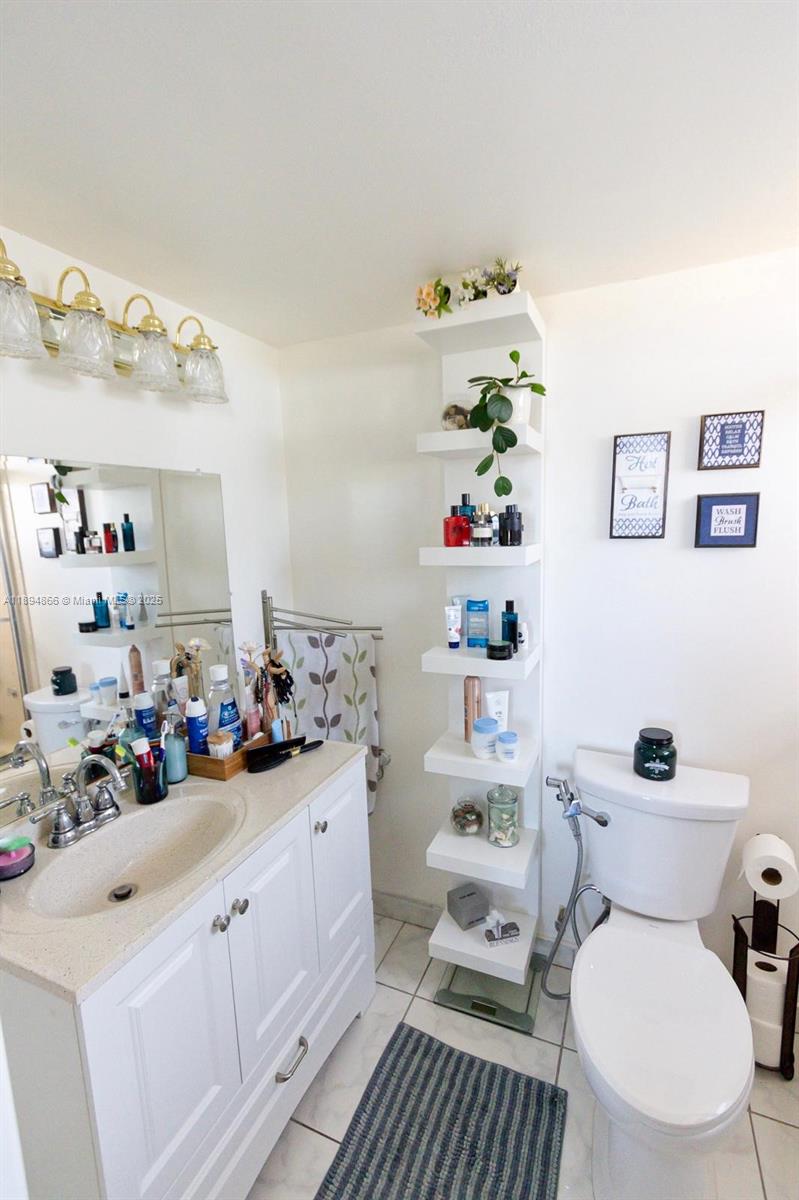 ABBOTT GARDENS CONDO - Residential Lease