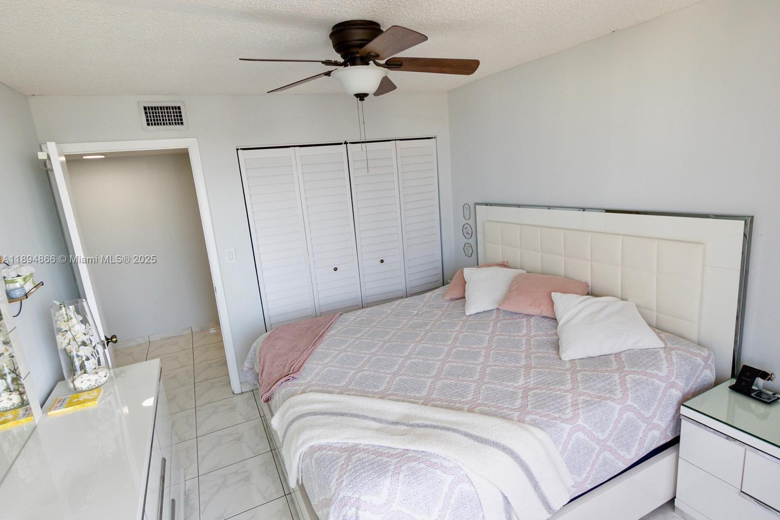ABBOTT GARDENS CONDO - Residential Lease