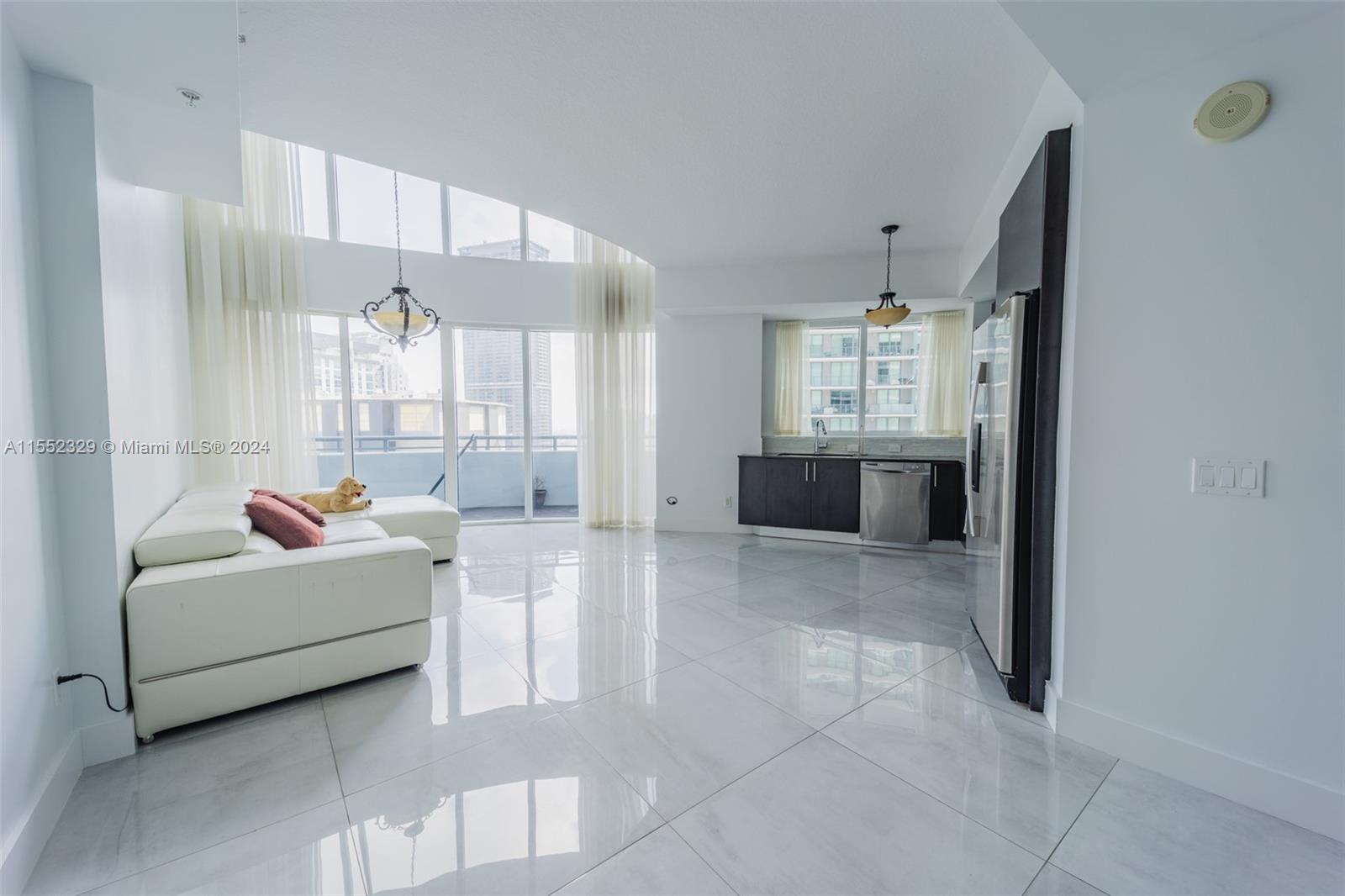 INFINITY AT BRICKELL COND - Residential Lease