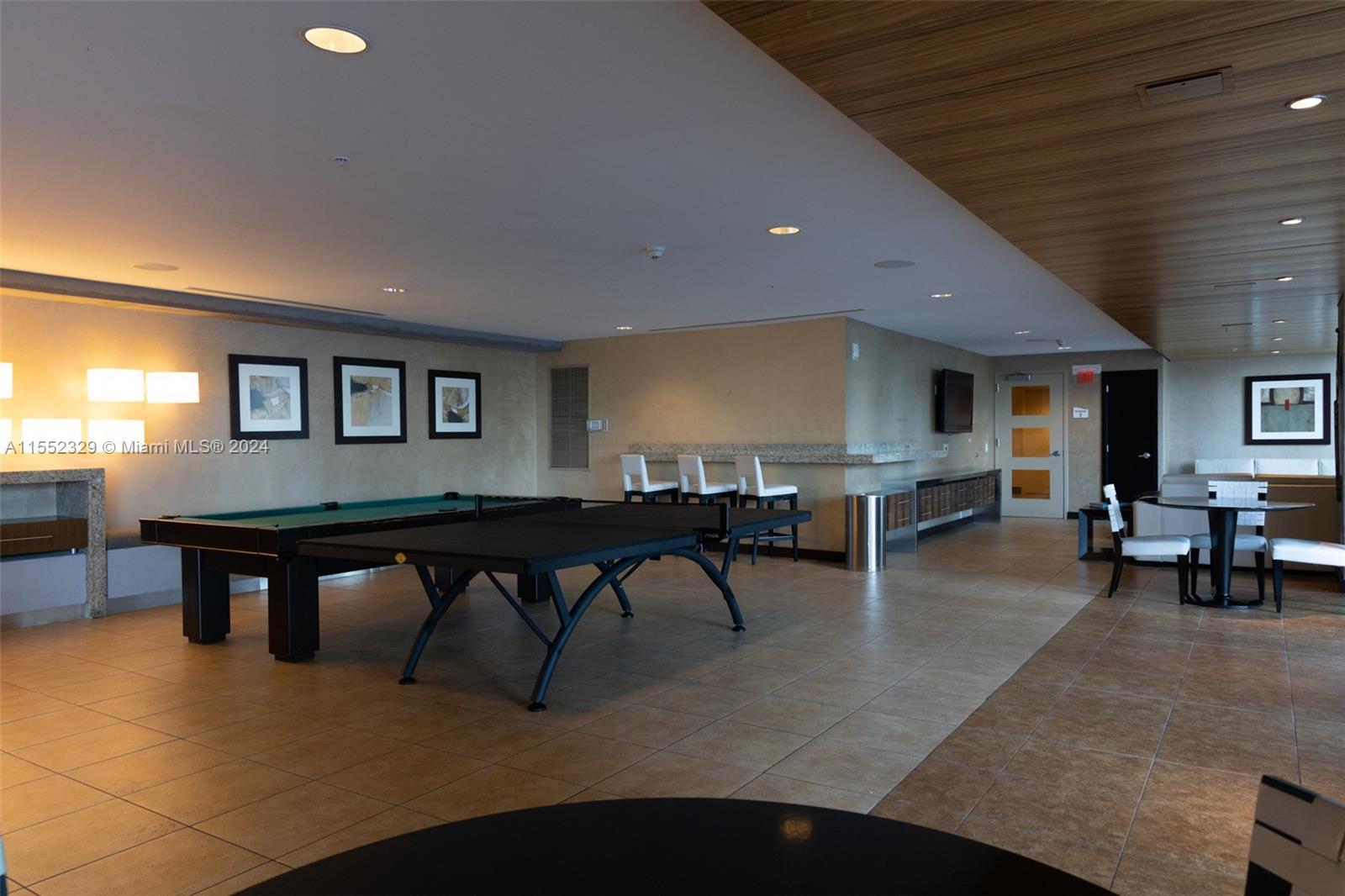 INFINITY AT BRICKELL COND - Residential Lease