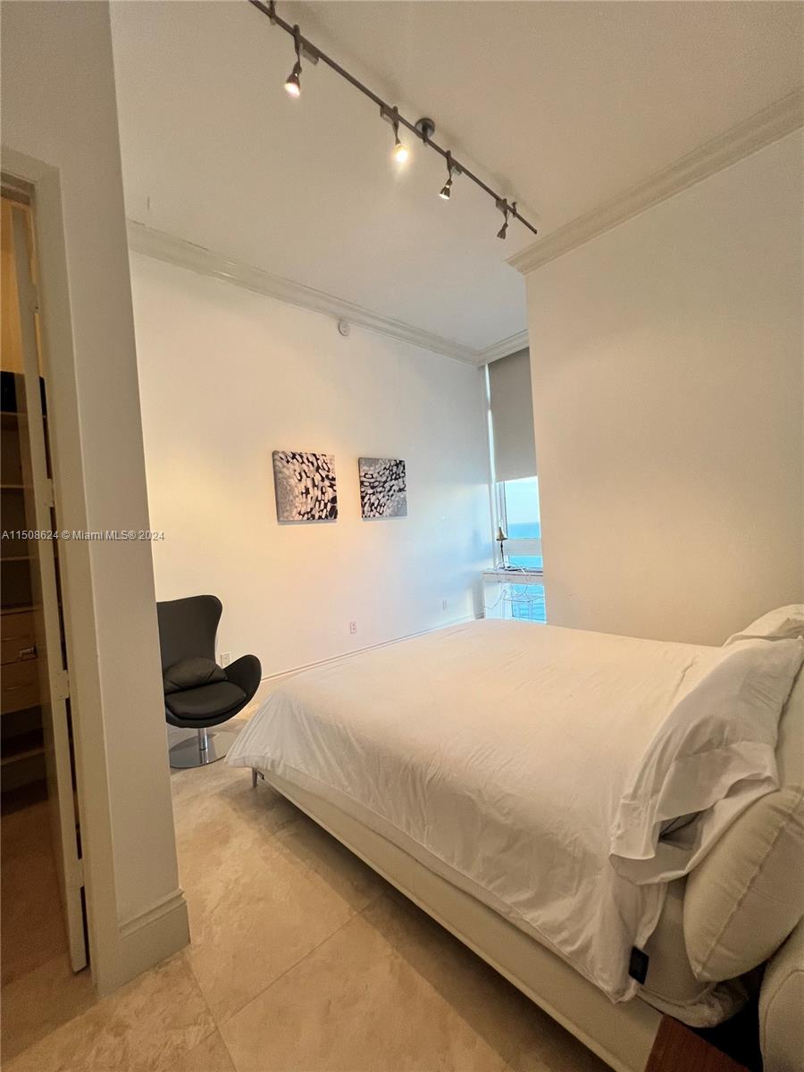 TDR TOWER I CONDO - Residential