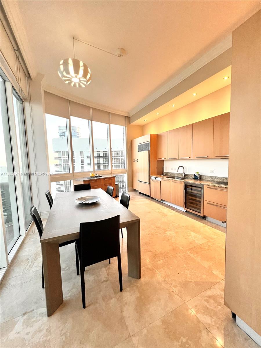 TDR TOWER I CONDO - Residential