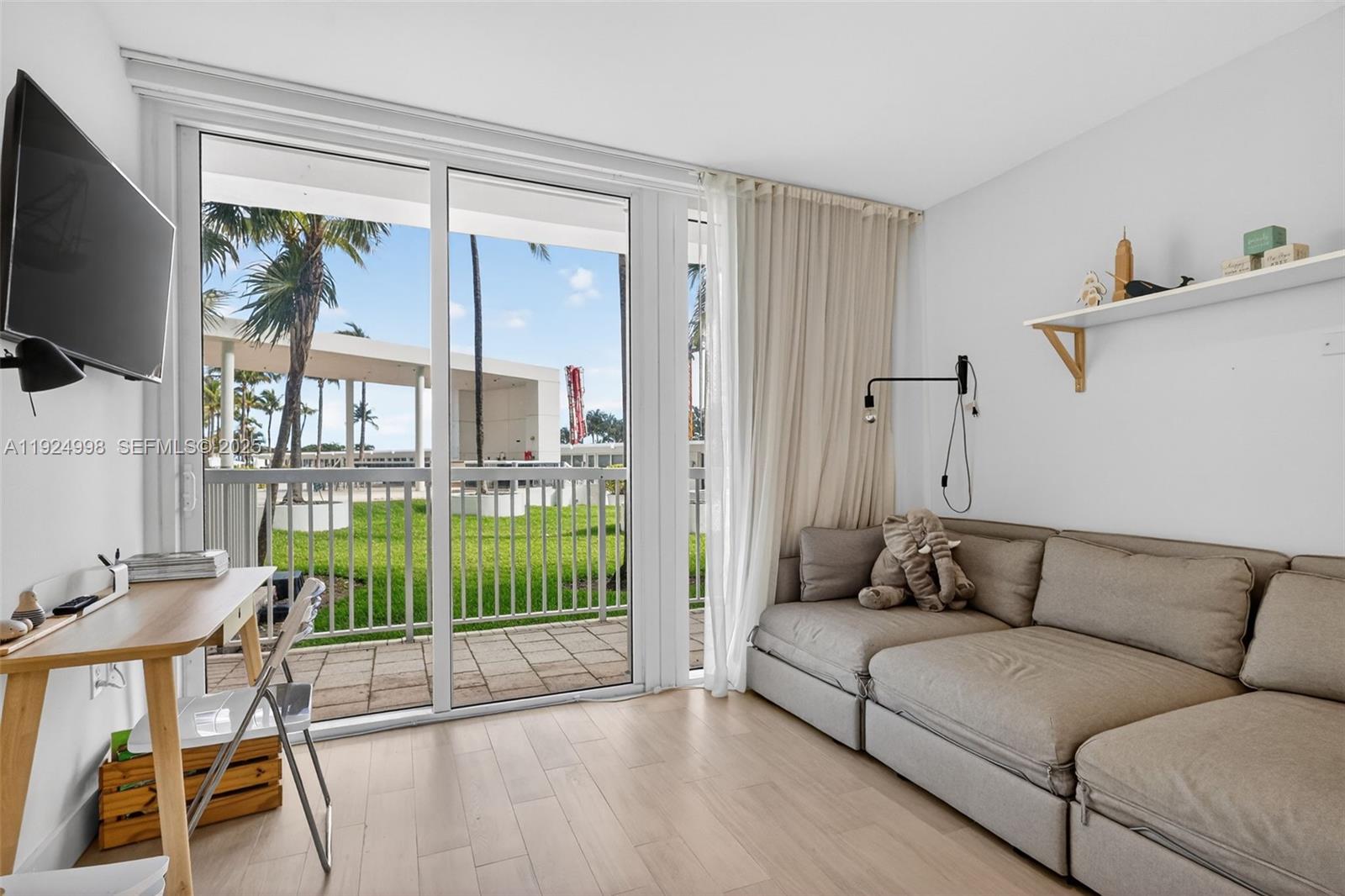 HARBOUR HOUSE - Residential Lease