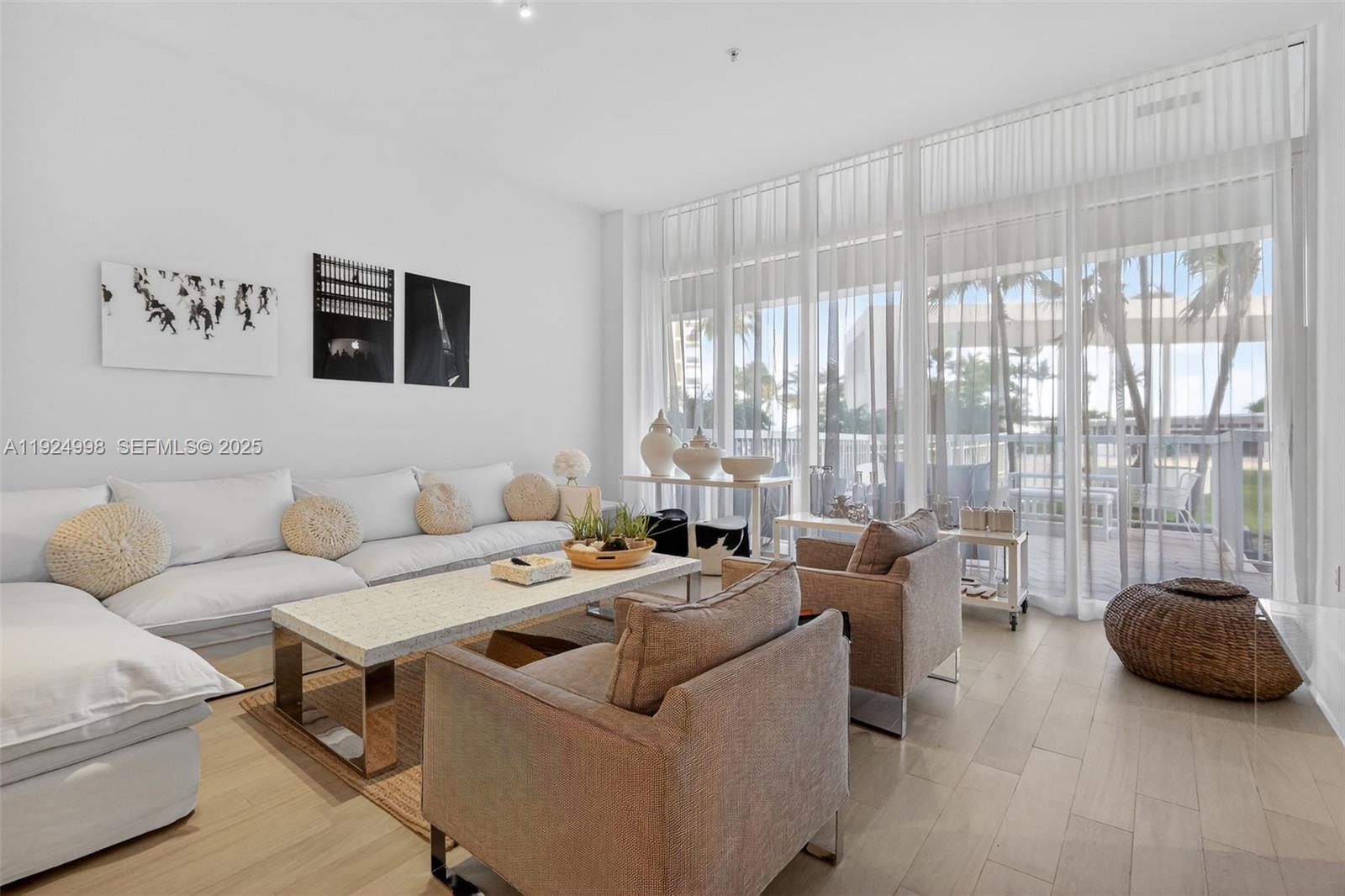 HARBOUR HOUSE - Residential Lease