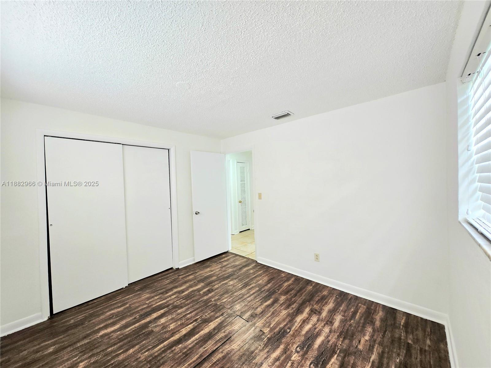 PLAYLAND VILLAGE SEC 3 - Residential Lease