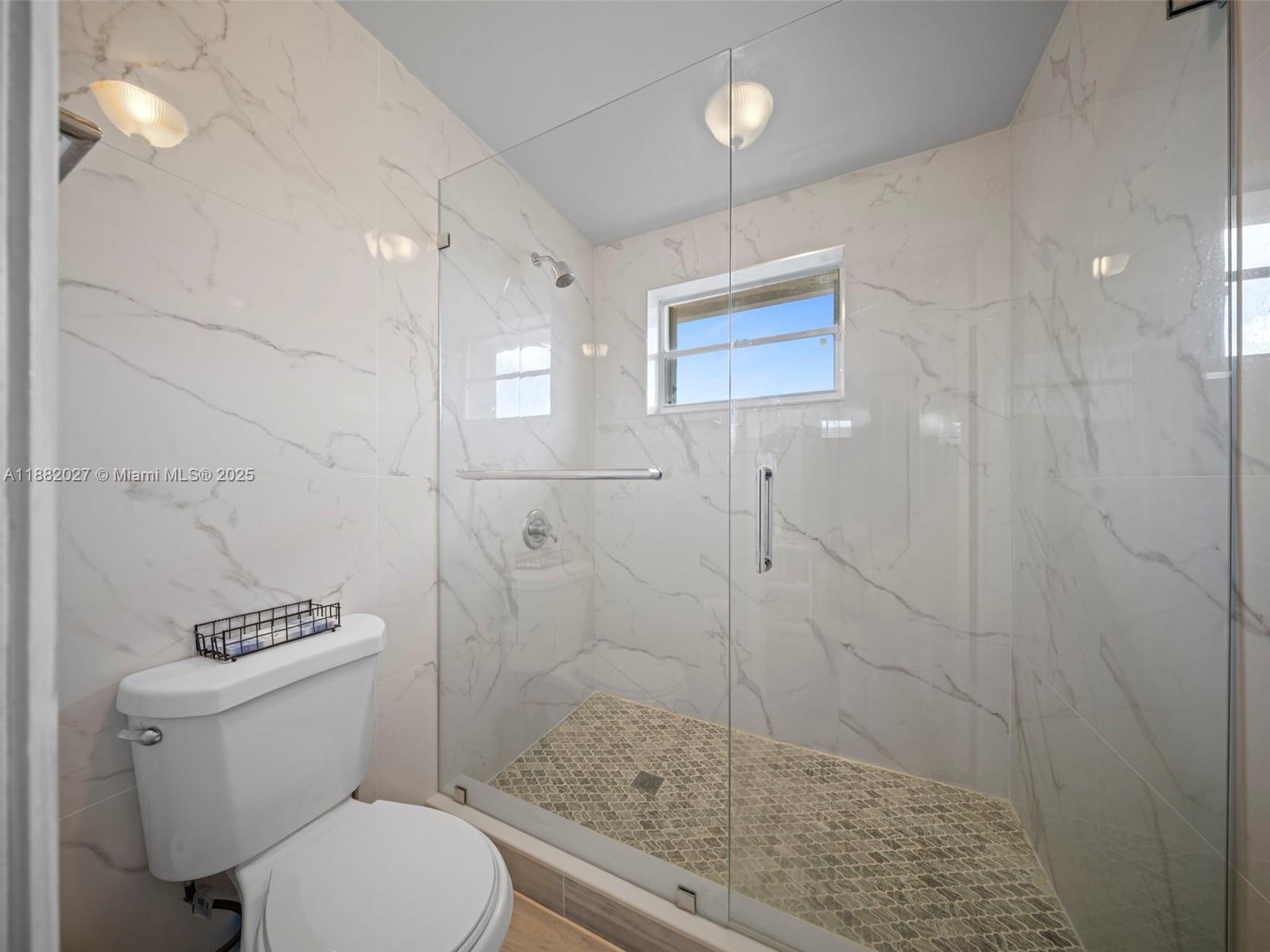 AMARETTO 1ST ADDN - Residential Lease