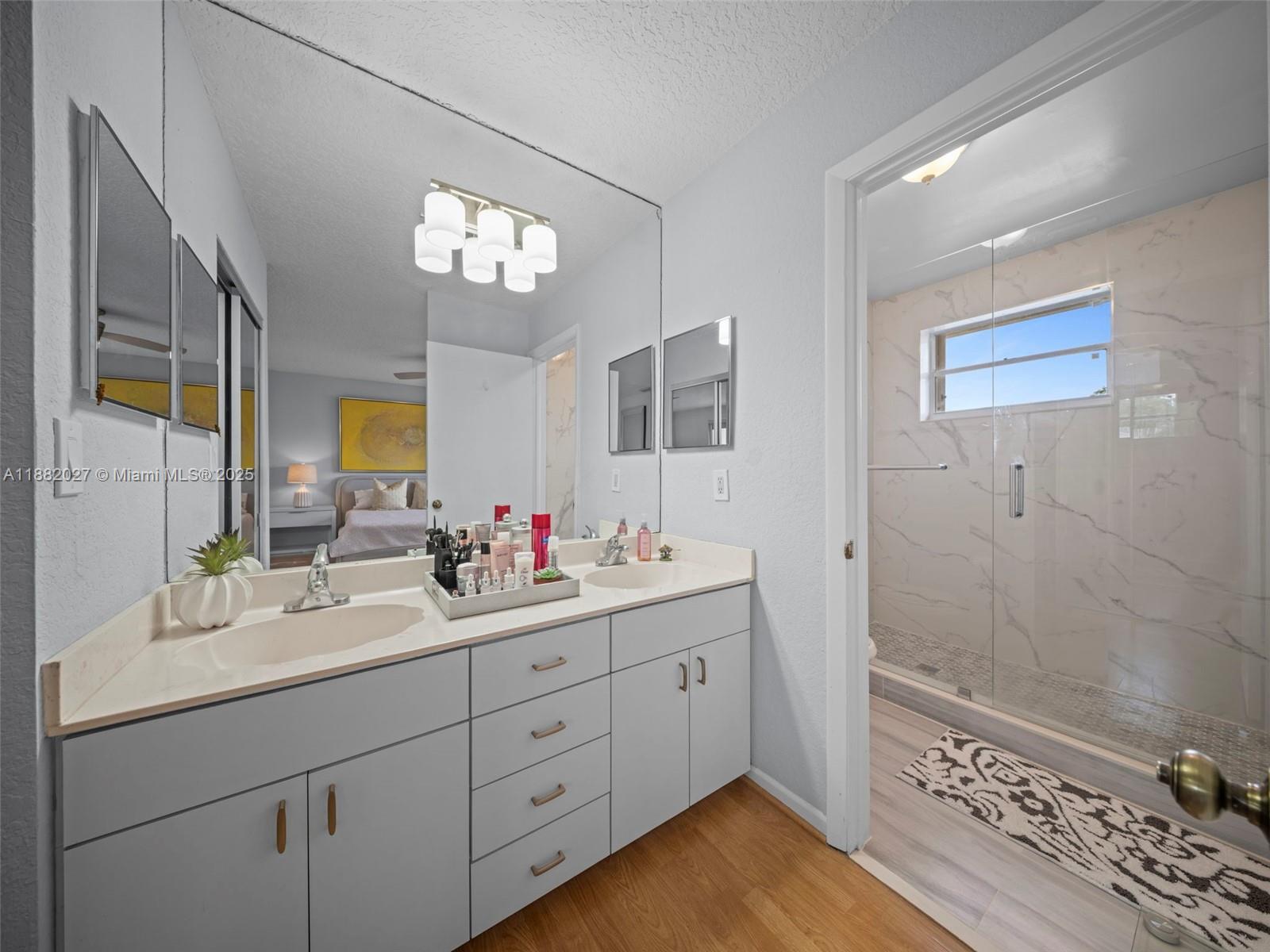 AMARETTO 1ST ADDN - Residential Lease