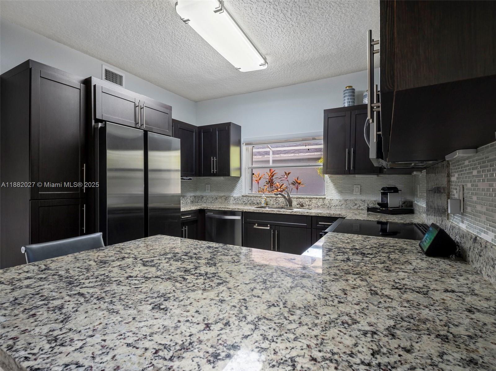 AMARETTO 1ST ADDN - Residential Lease