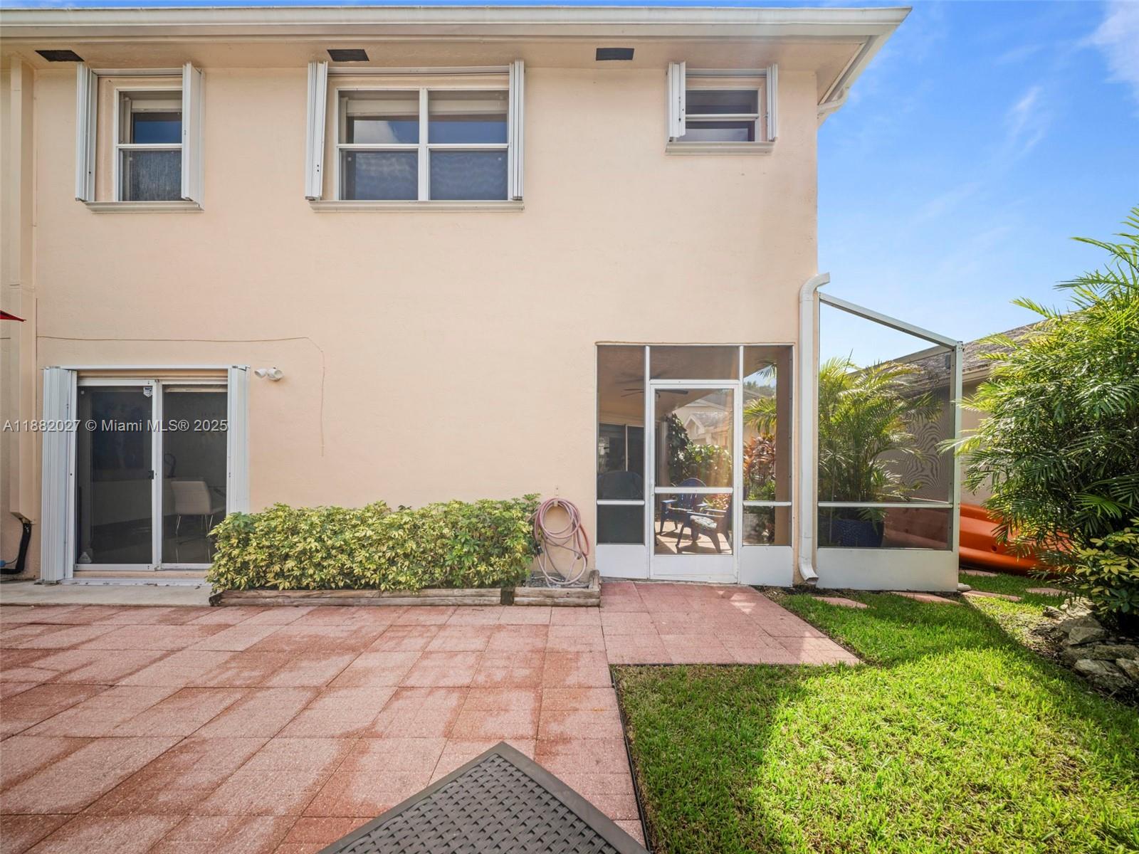 AMARETTO 1ST ADDN - Residential Lease