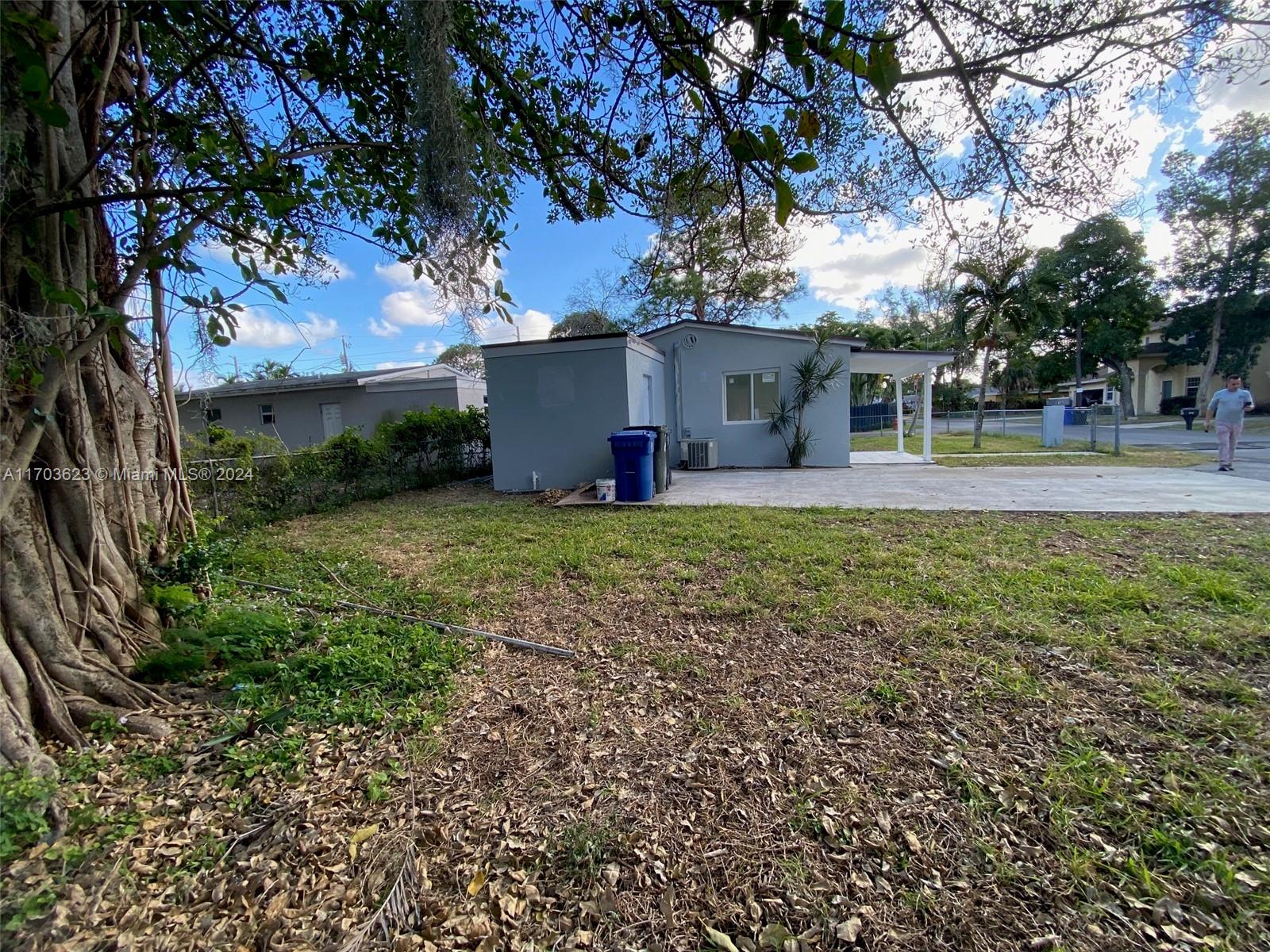 LAUDERDALE HOMESITES FIRS - Residential