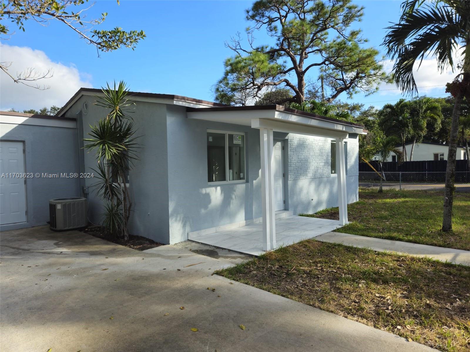 LAUDERDALE HOMESITES FIRS - Residential