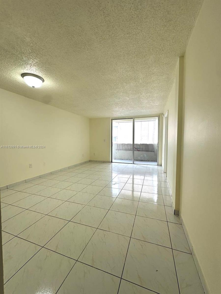 SAMARI LAKE EAST CONDO - Residential Lease