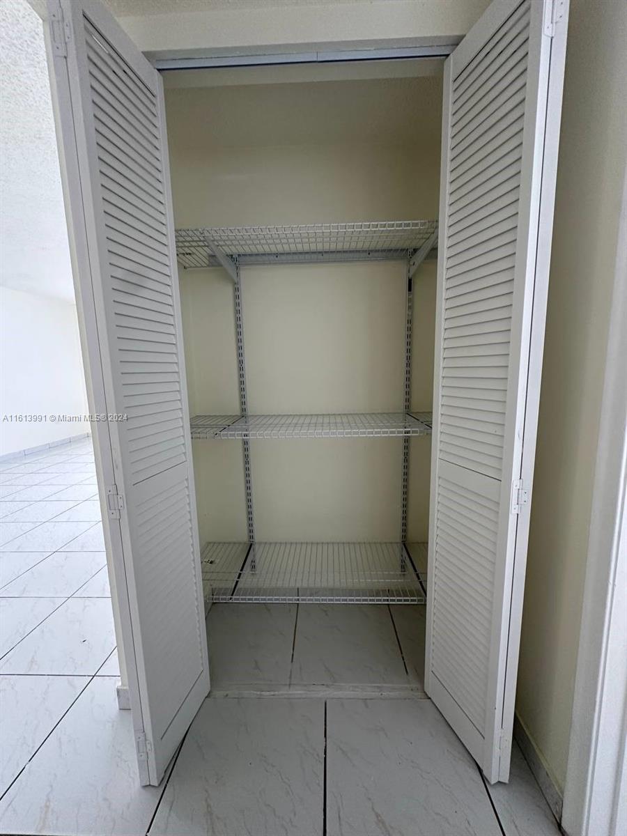 SAMARI LAKE EAST CONDO - Residential Lease