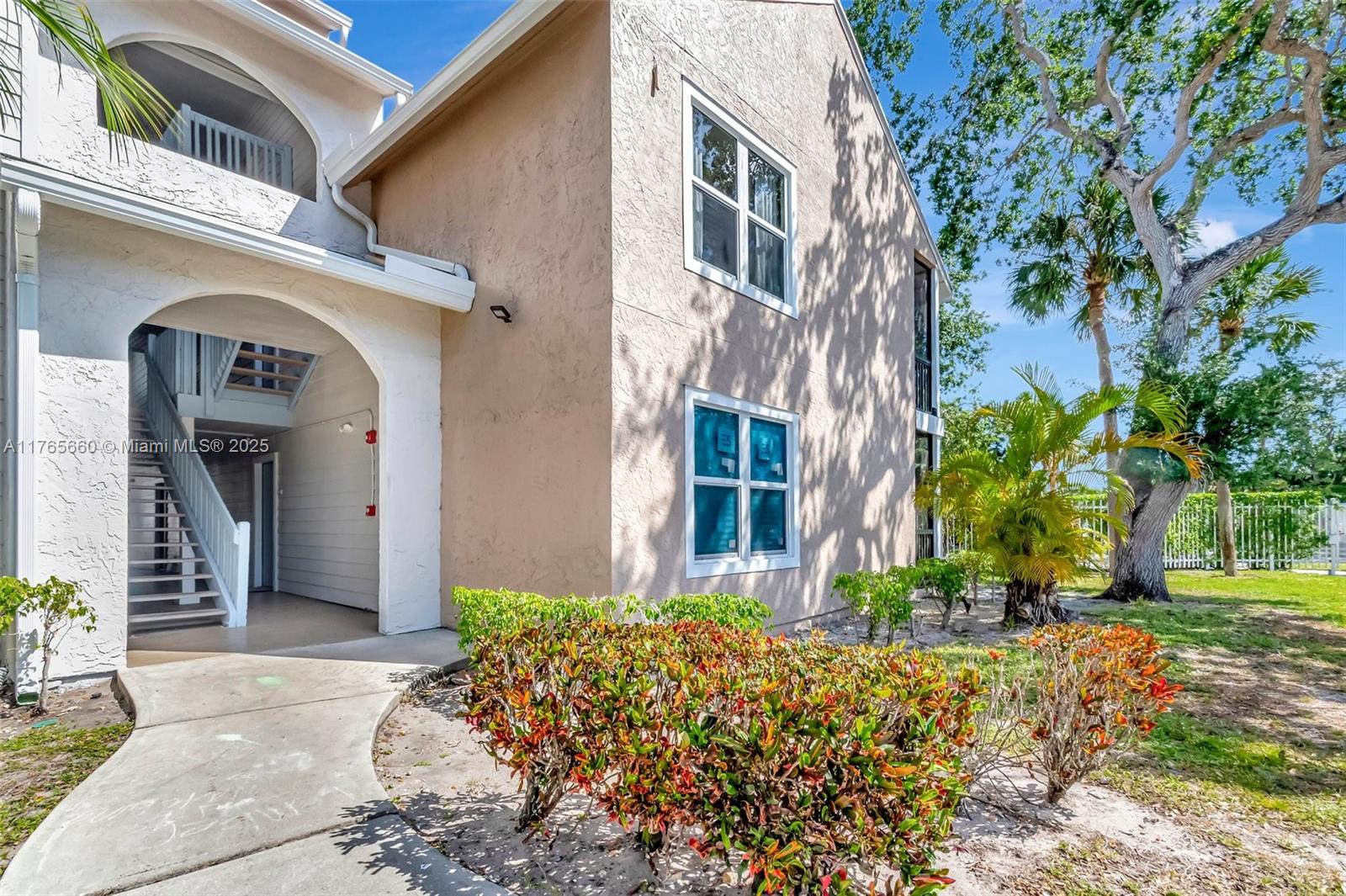 Welcome to this pet-friendly condominium, 1 pet, 40 lbs max. All-ages community in the heart of Boynton Beach! 2 bedroom, 2 bath 1172 sq ft, Ok to lease right away, 30 days min. Located just minutes from Boynton Landings, shopping, dining, beaches, and major highways. Enjoy resort-style amenities including a pool, tennis courts, indoor basketball court, fitness center, racquetball, billiards room, BBQ area, clubhouse, and dog park. Gated Community. Impact Windows. Washer/Dryer in unit. Full Community Renovation in progress, with completion slated for Winter 2025, making this an incredible opportunity! CONDO IS FANNIE MAE APPROVED w/ 5% down.