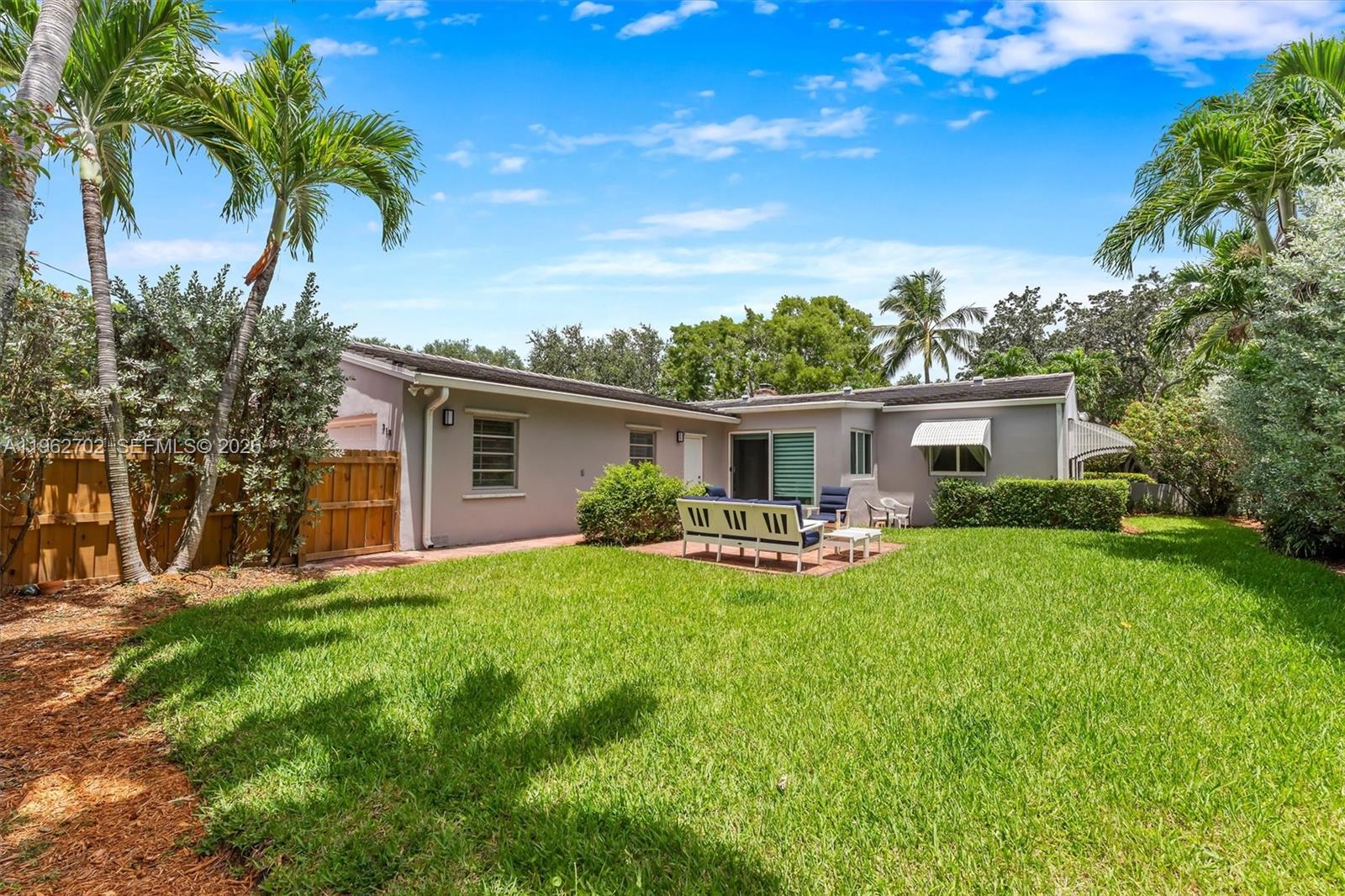 MIAMI SHORES SEC 5 - Residential